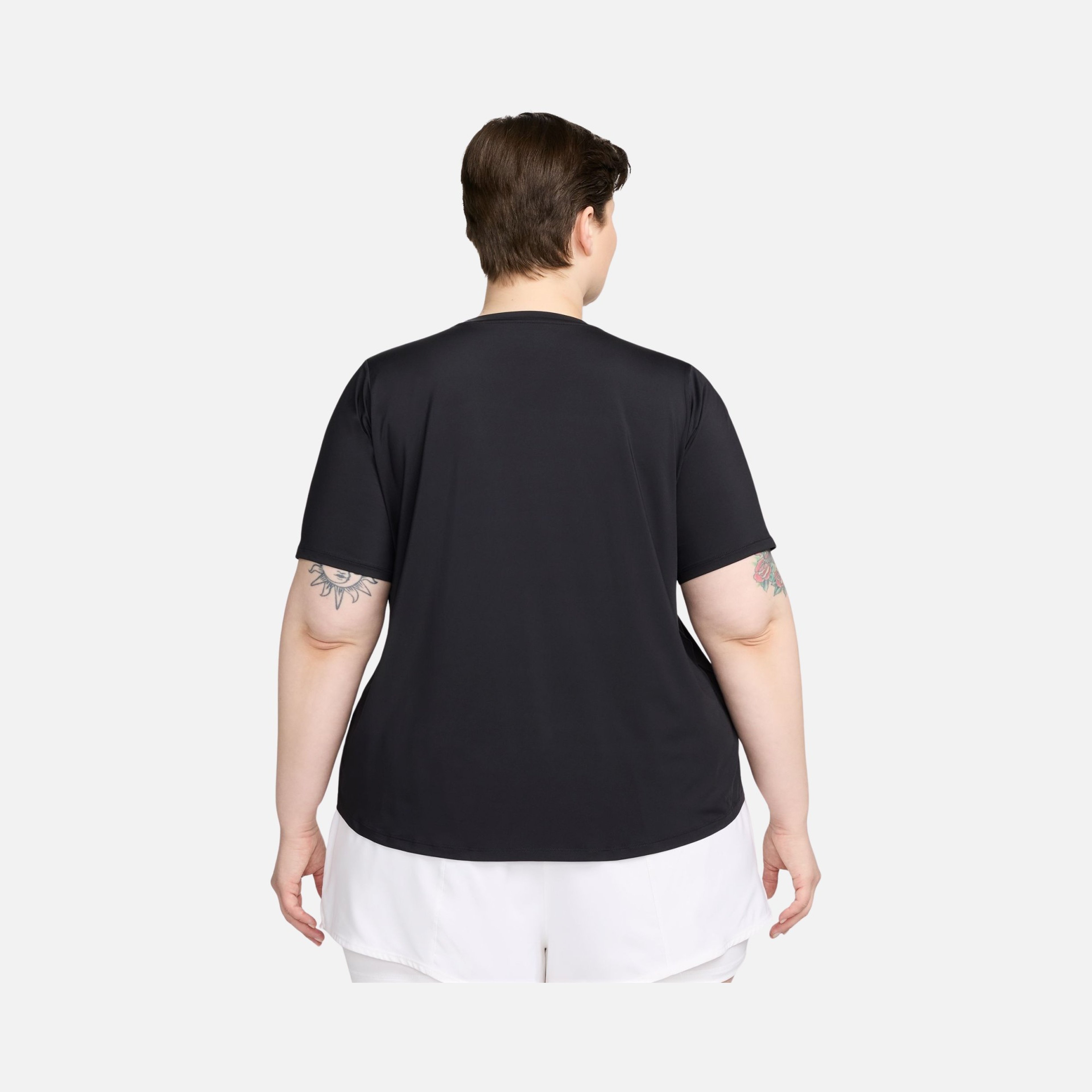 Nike One Classic Dri-Fit Short-Sleeve Training (Plus Size) Kadın Tişört