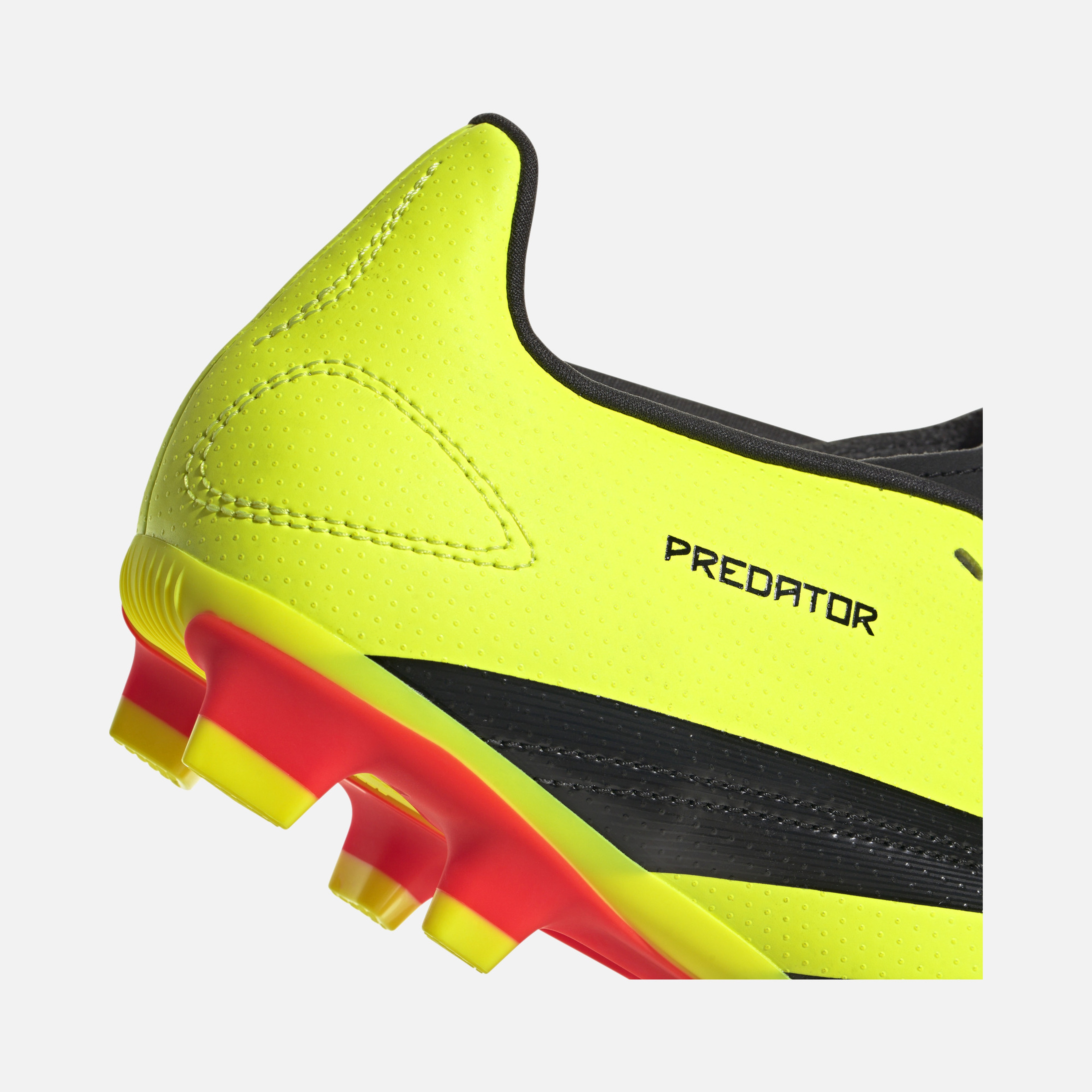 adidas Predator Club FG Erkek Krampon