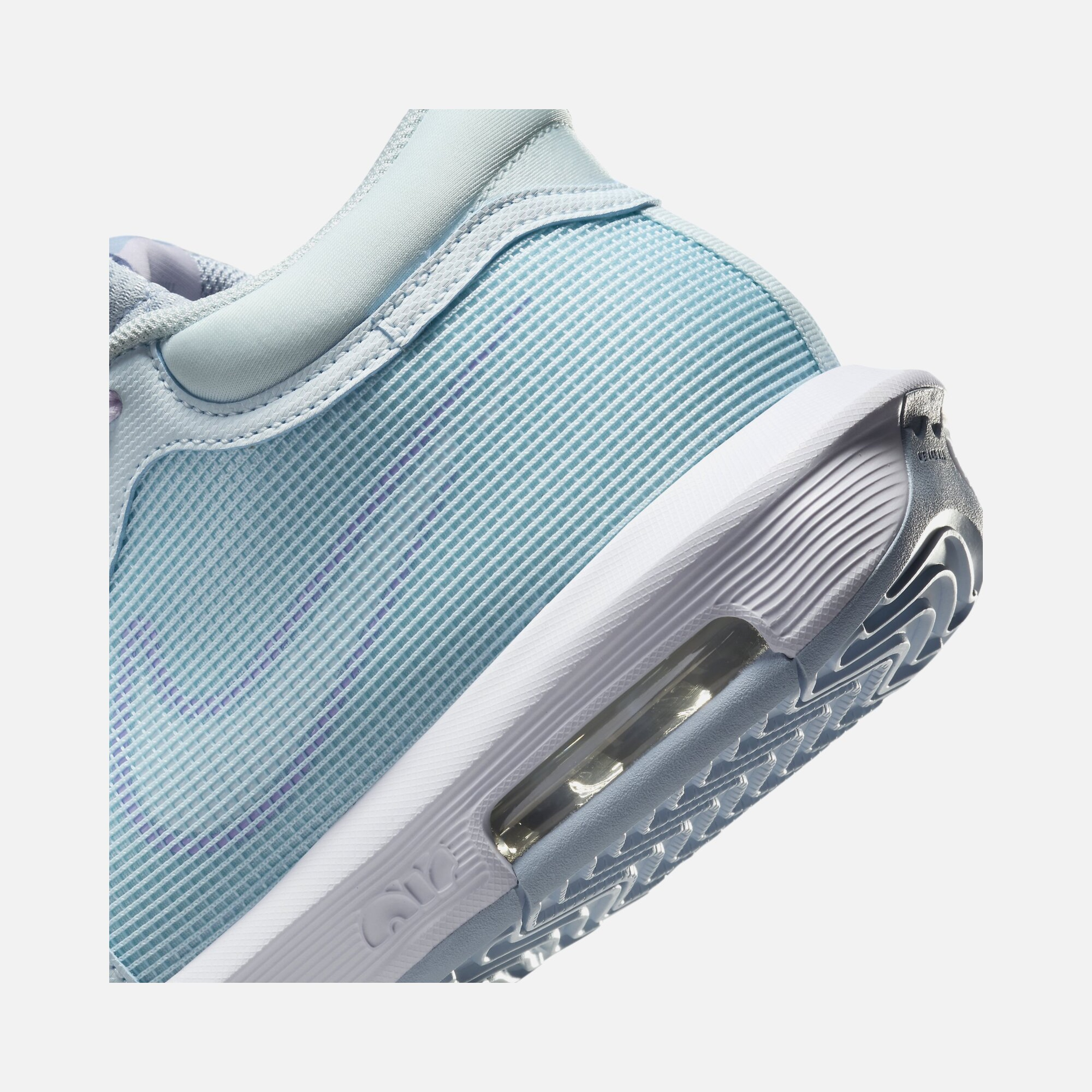 Nike LeBron James Witness VIII Erkek Basketbol Ayakkabısı