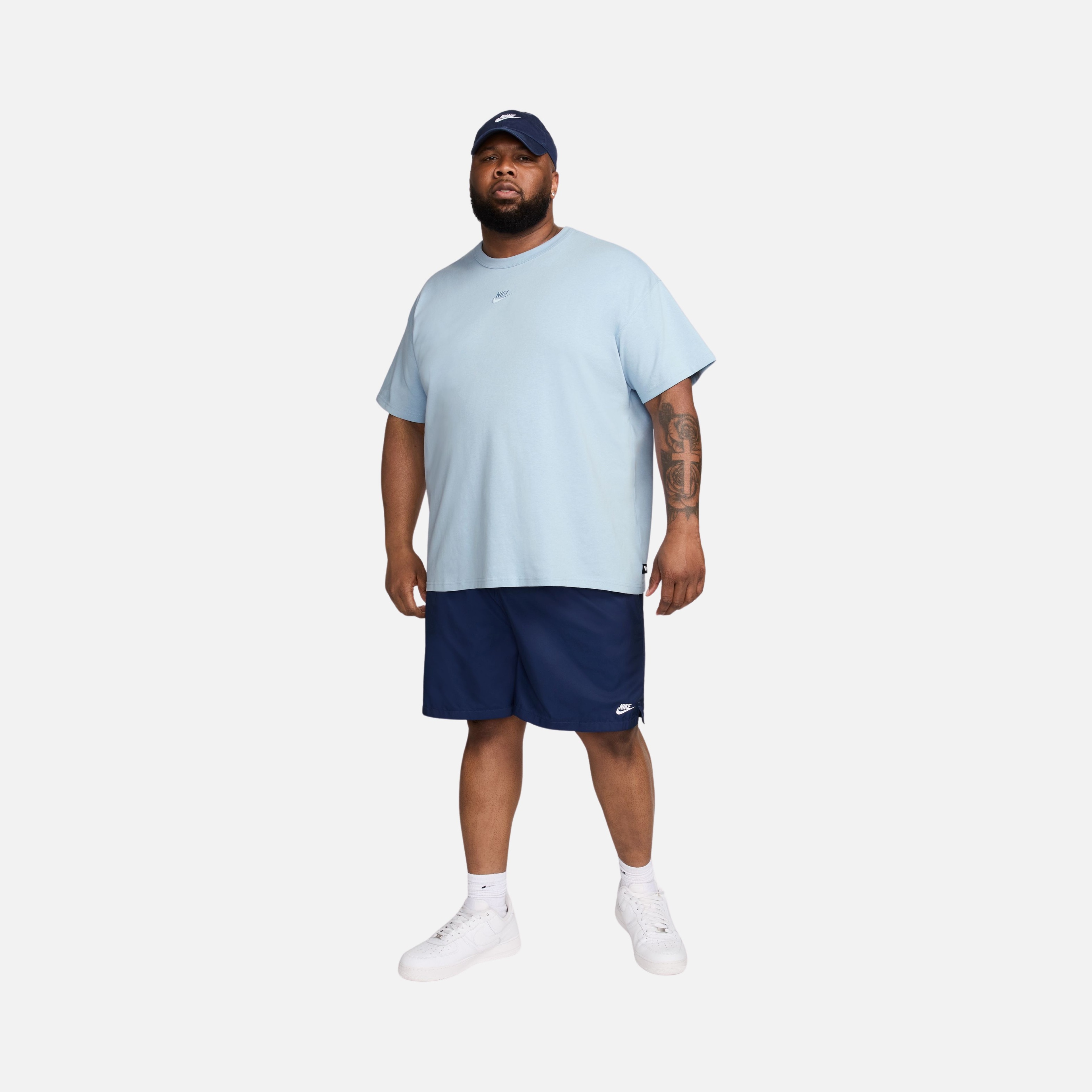 Nike Sportswear Premium Essentials Short-Sleeve Erkek Tişört