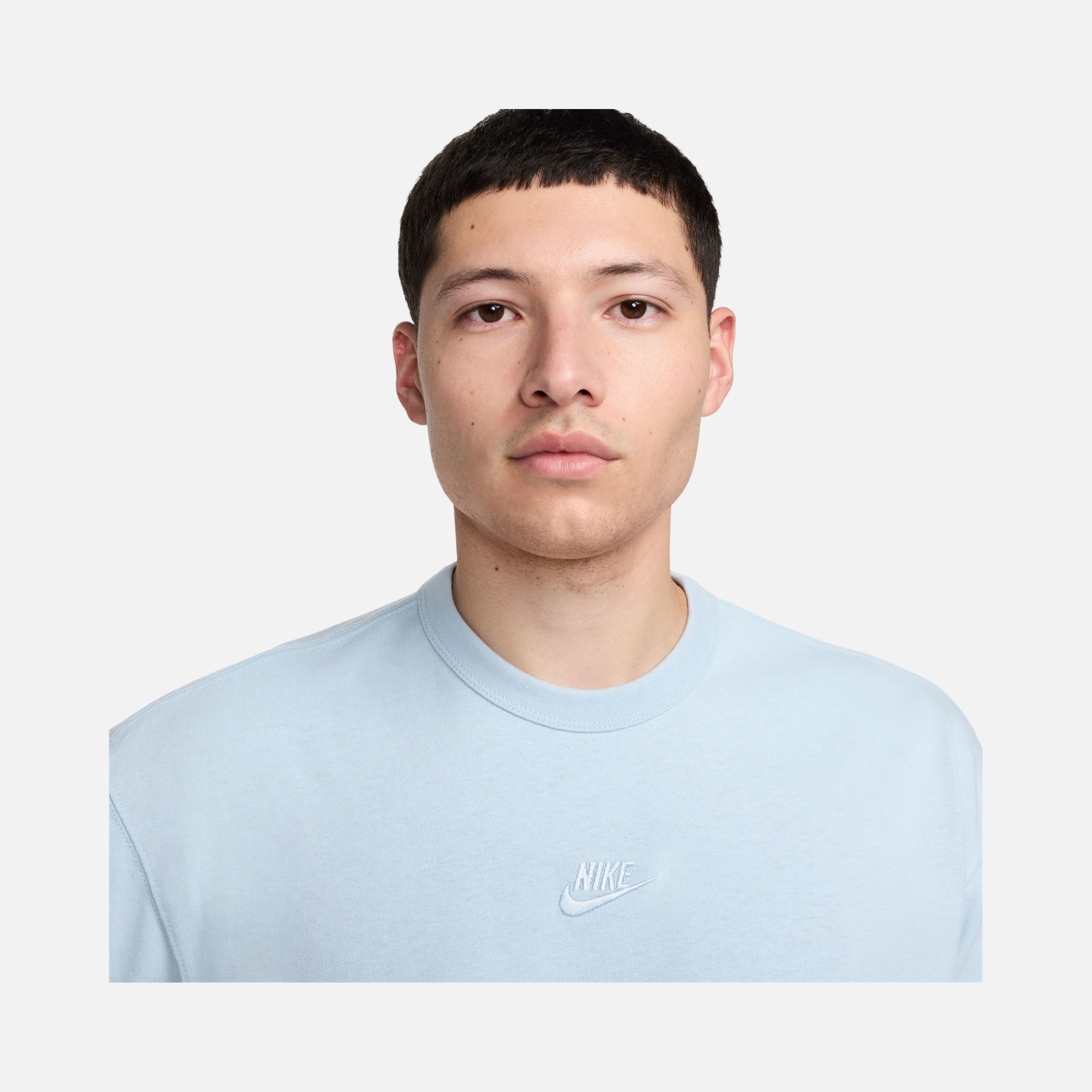 Nike Sportswear Premium Essentials Short-Sleeve Erkek Tişört