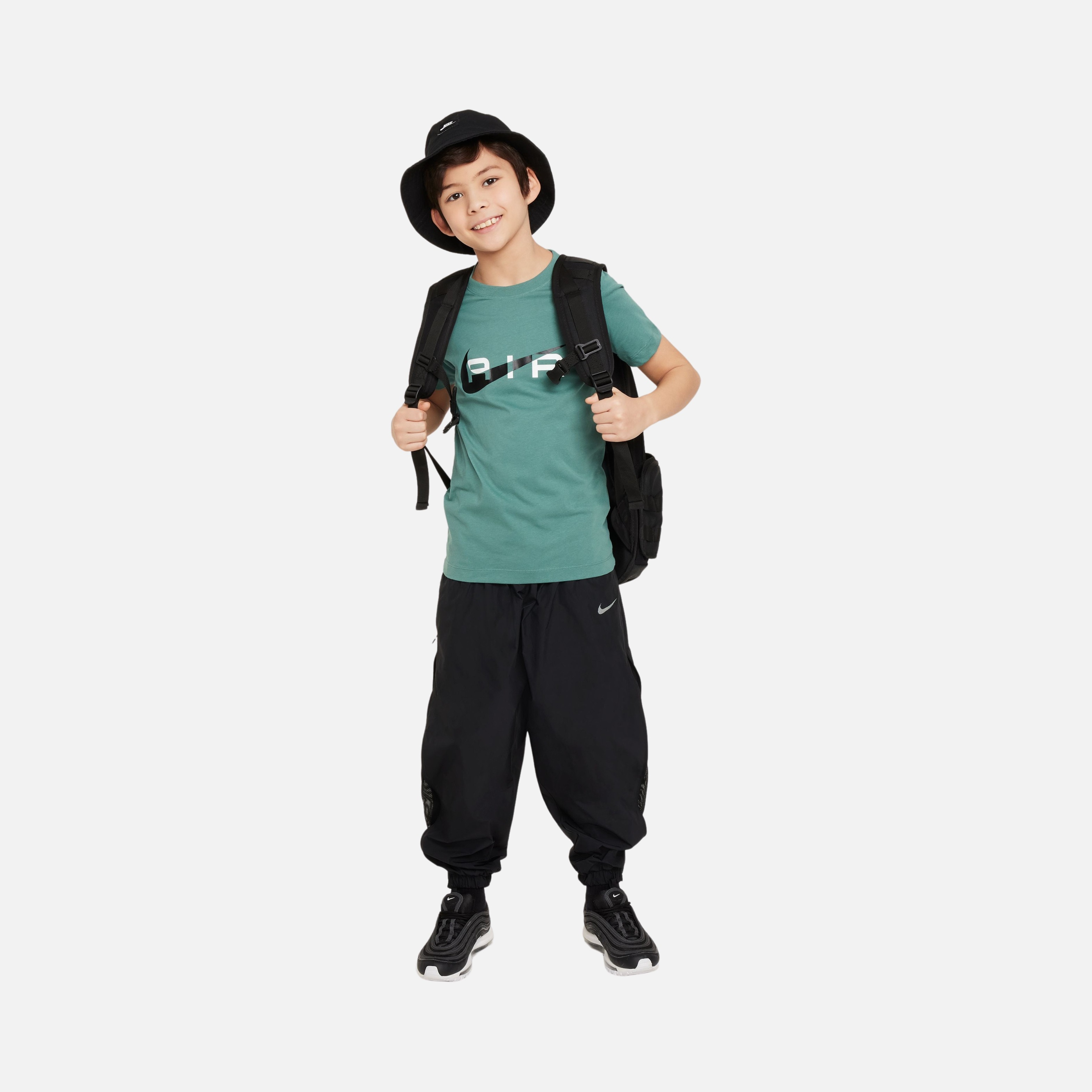 Nike Sportswear Swoosh Air Graphic Short-Sleeve (Boys') Çocuk Tişört