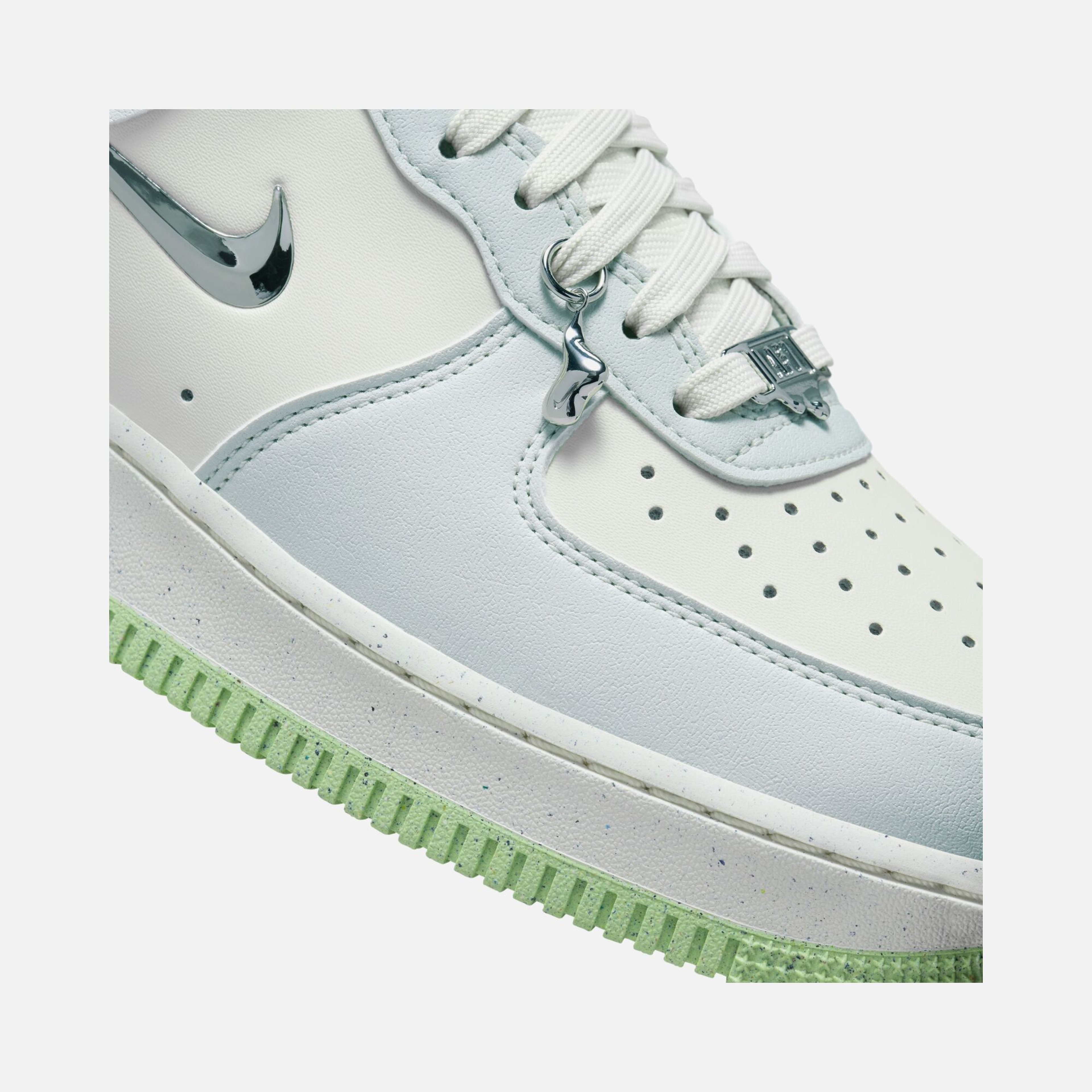 Nike Air Force 1 '07 Next Nature SE ''Chrome Accents on Laces'' Kadın Spor Ayakkabı