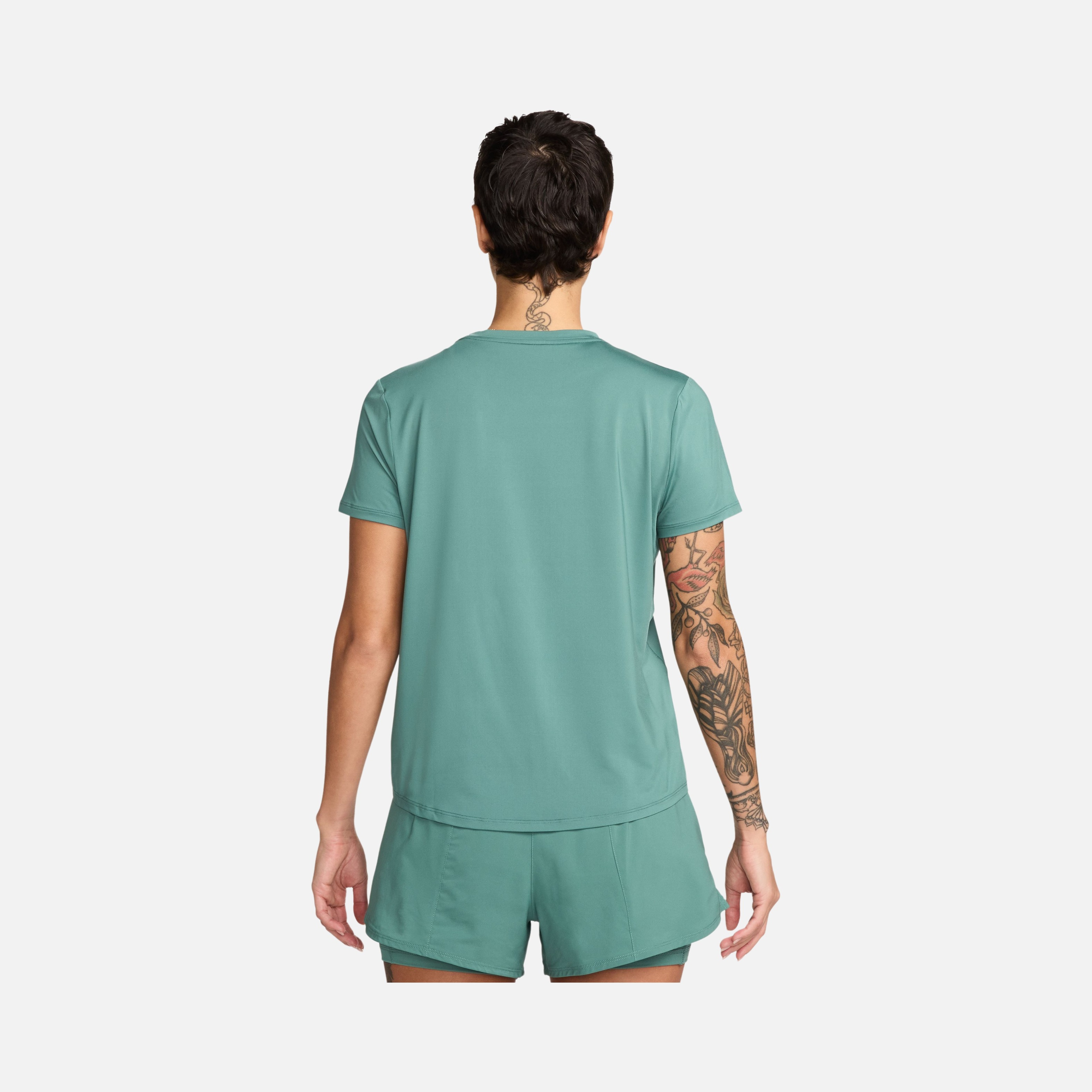 Nike One Classic Dri-Fit Short-Sleeve Training Kadın Tişört