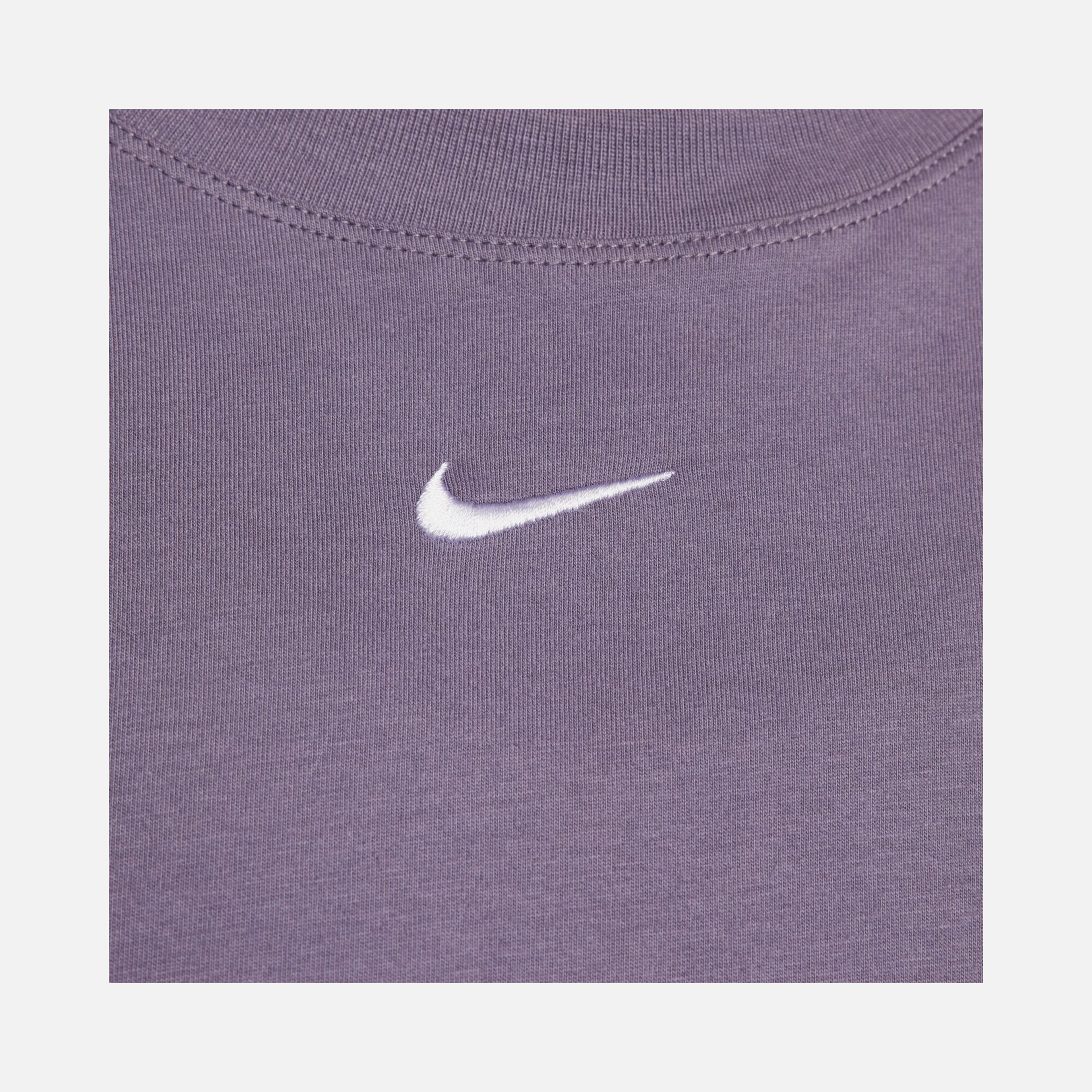 Nike Sportswear Essential Loose Fit Short-Sleeve Kadın Tişört