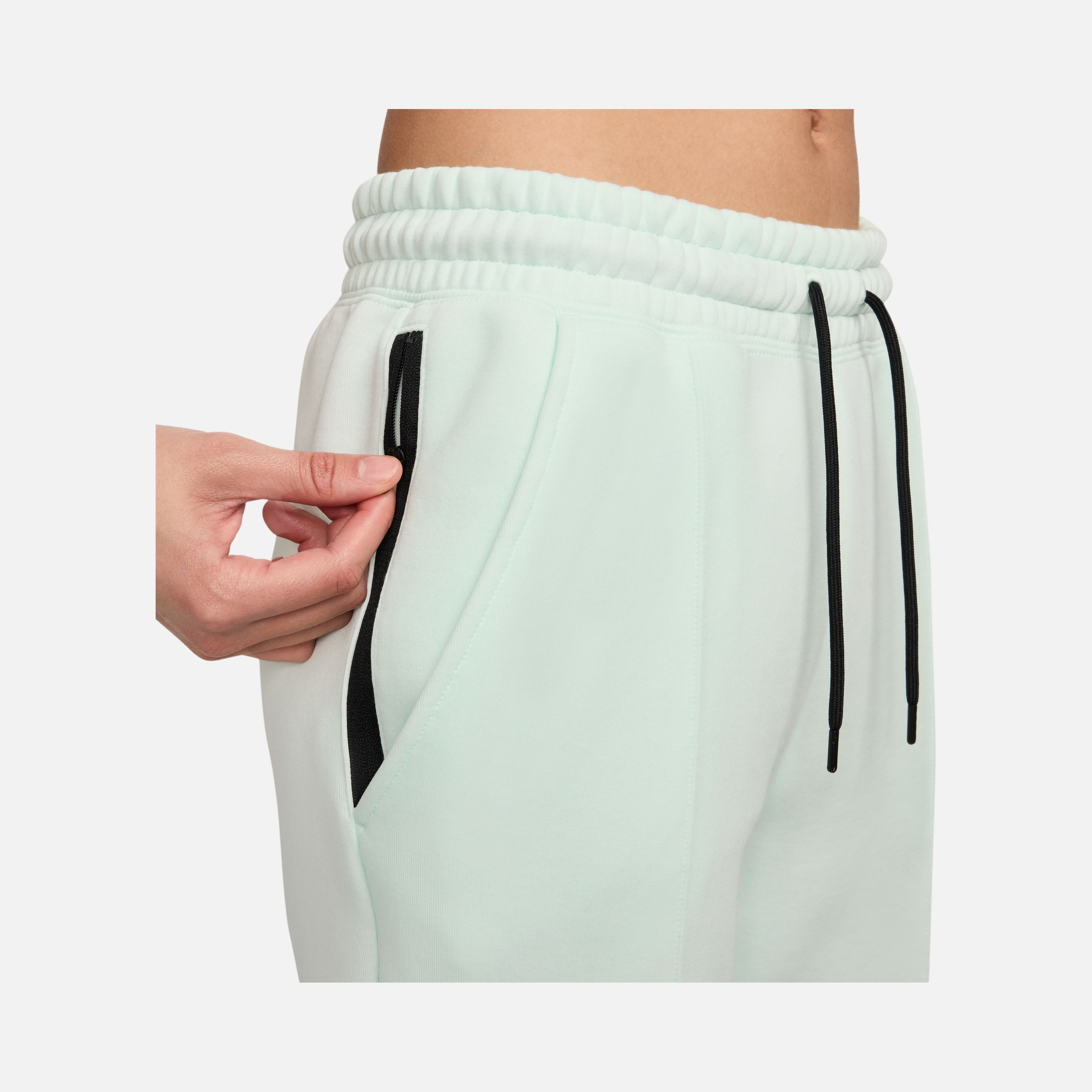 Nike Sportswear Tech Fleece Mid-Rise Kadın Eşofman Altı