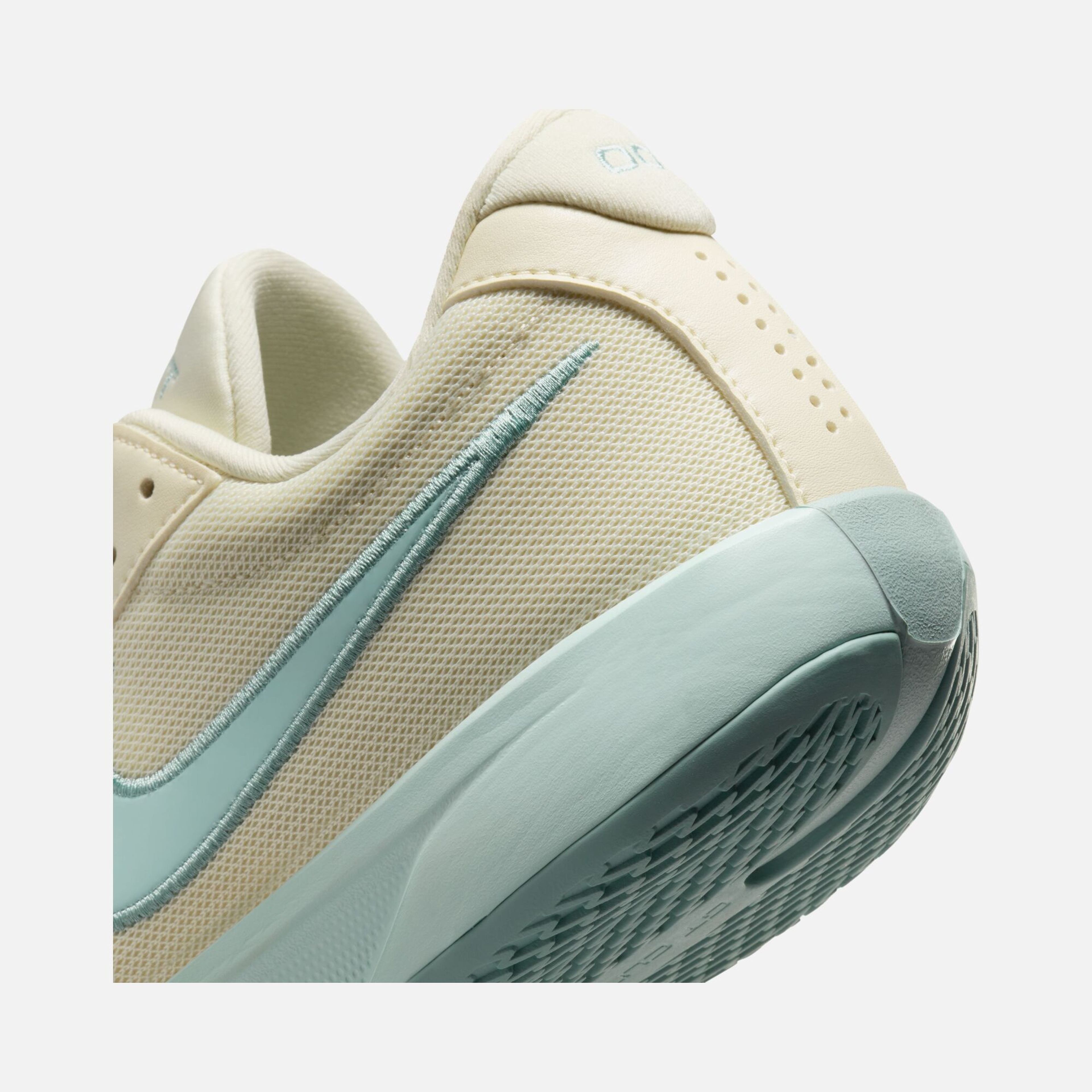 Nike G.T. Cut Academy Air Zoom Erkek Basketbol Ayakkabısı