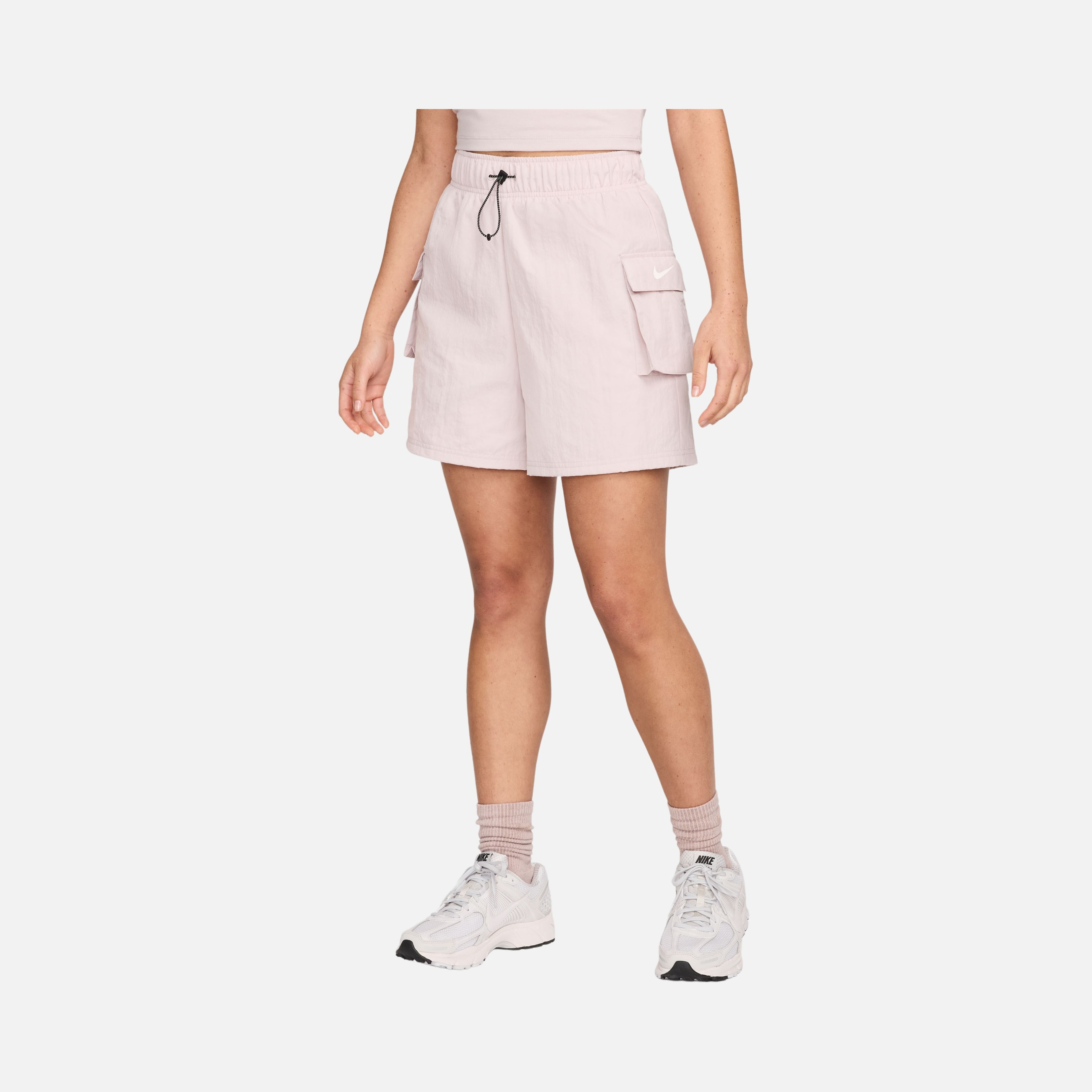 Nike Sportswear Essential Woven High-Rise Kadın Şort