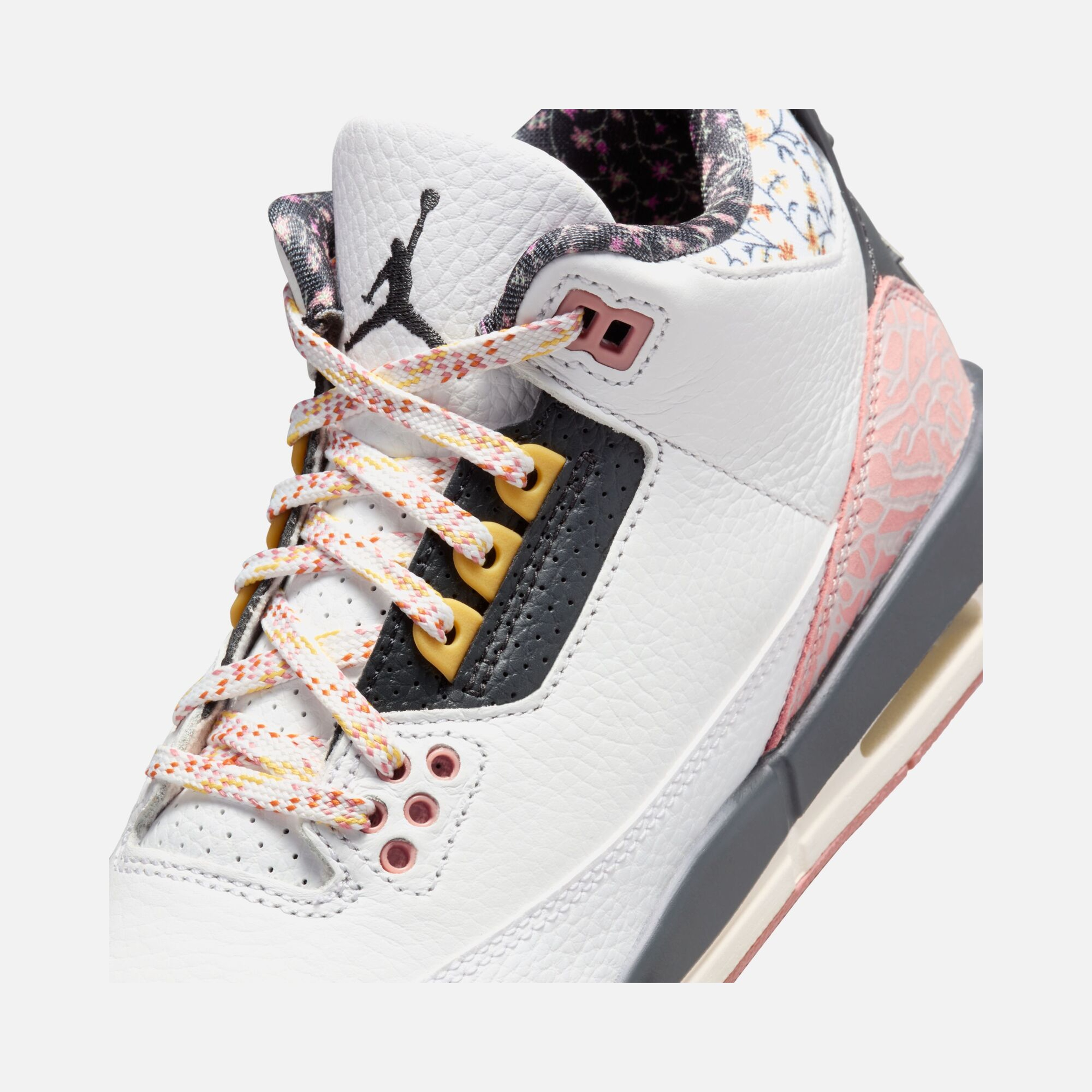 Nike Air Jordan 3 Retro (GS) Basketbol Ayakkabısı