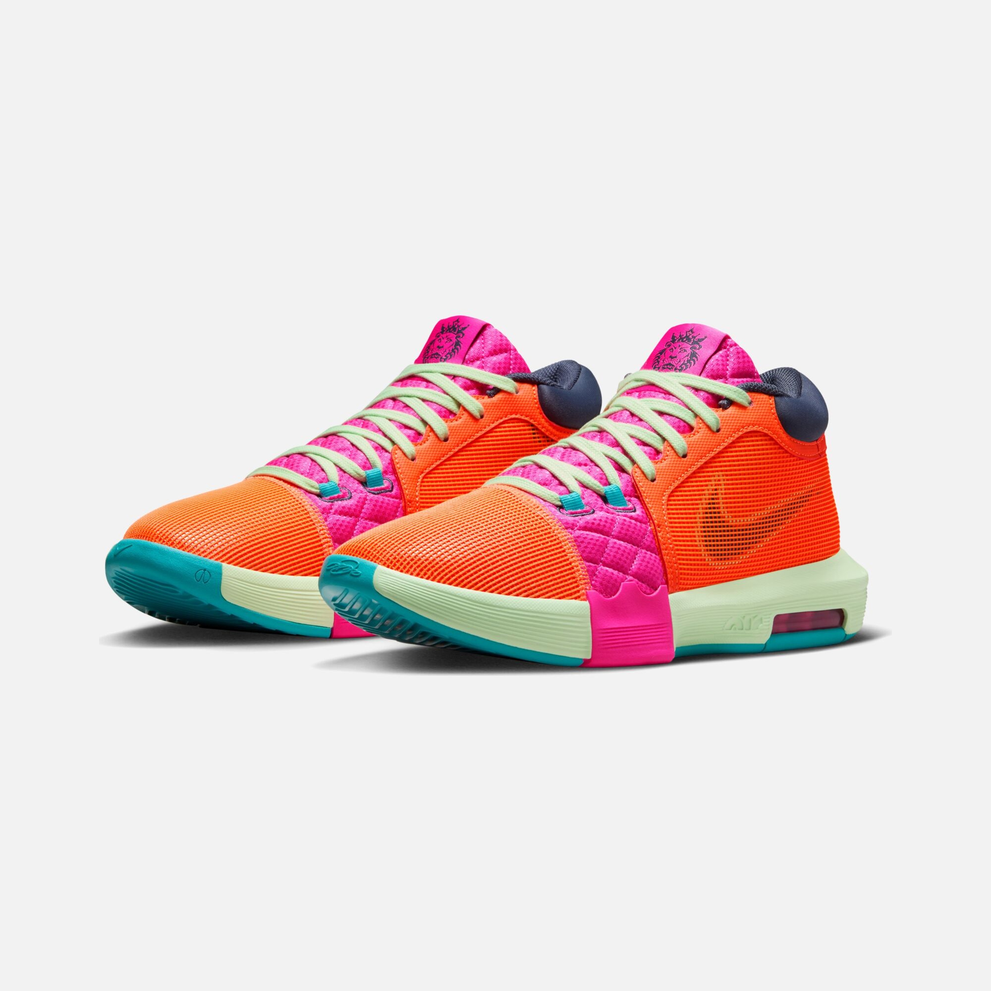 Nike LeBron James Witness VIII Erkek Basketbol Ayakkabısı