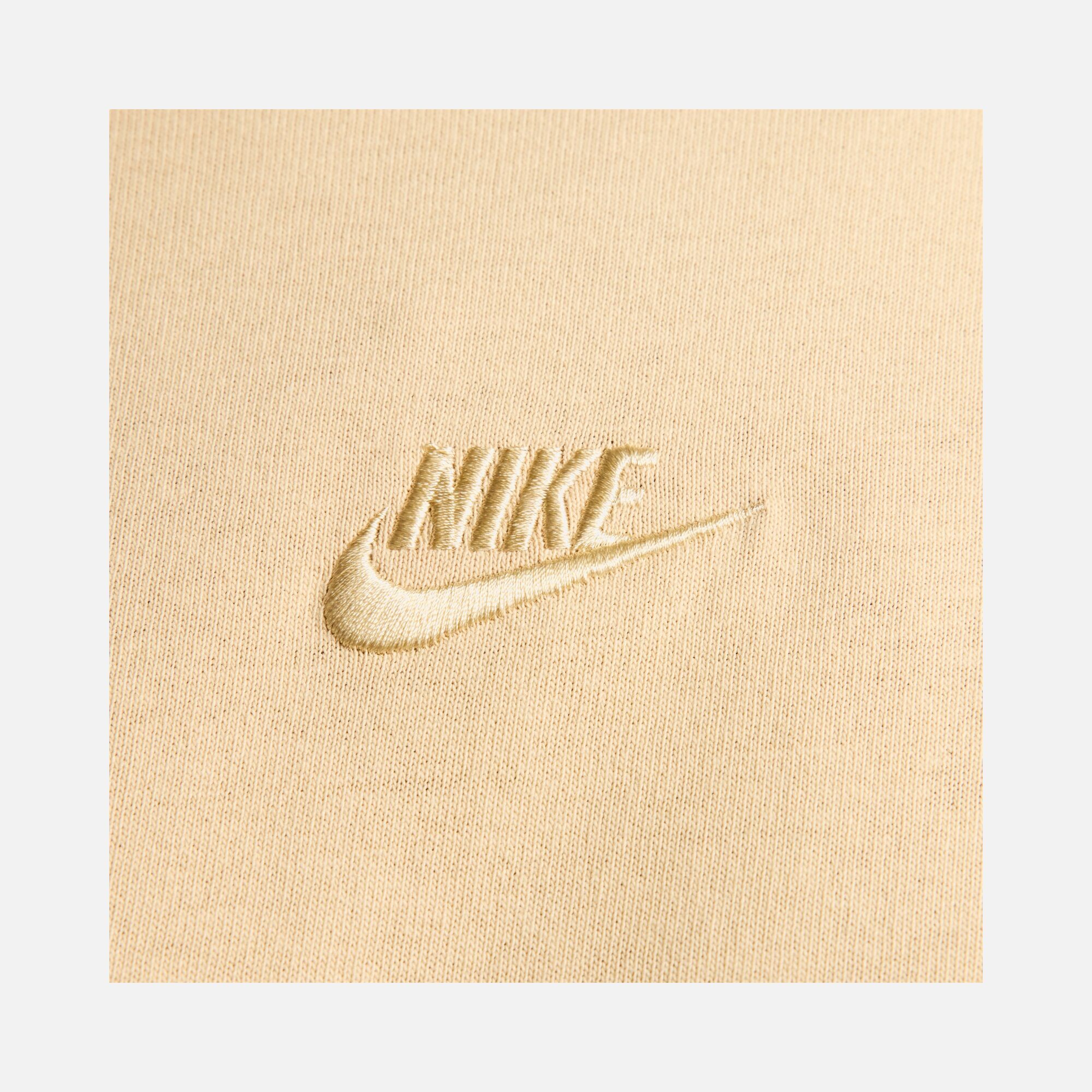 Nike Sportswear Premium Essentials Short-Sleeve Erkek Tişört