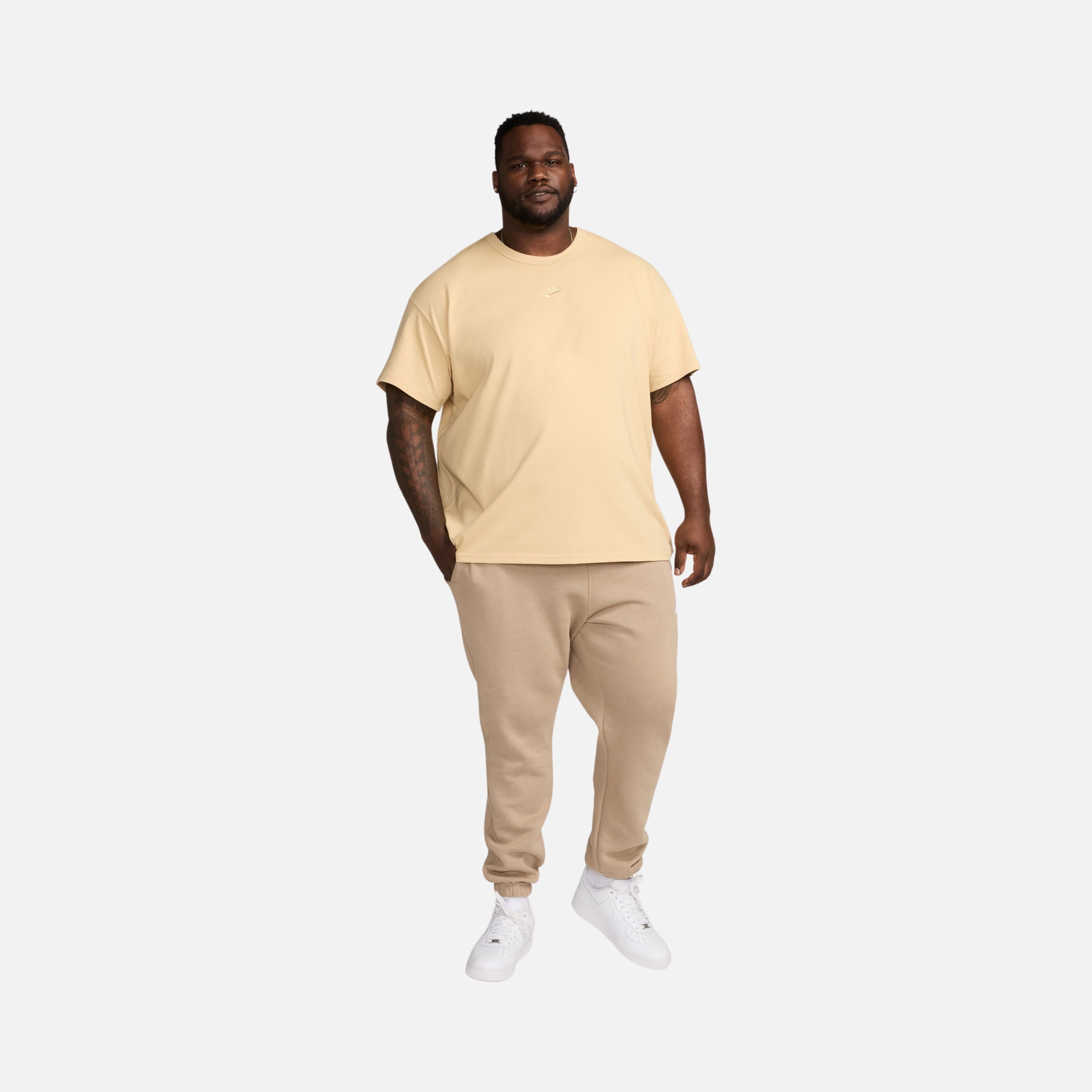 Nike Sportswear Premium Essentials Short-Sleeve Erkek Tişört