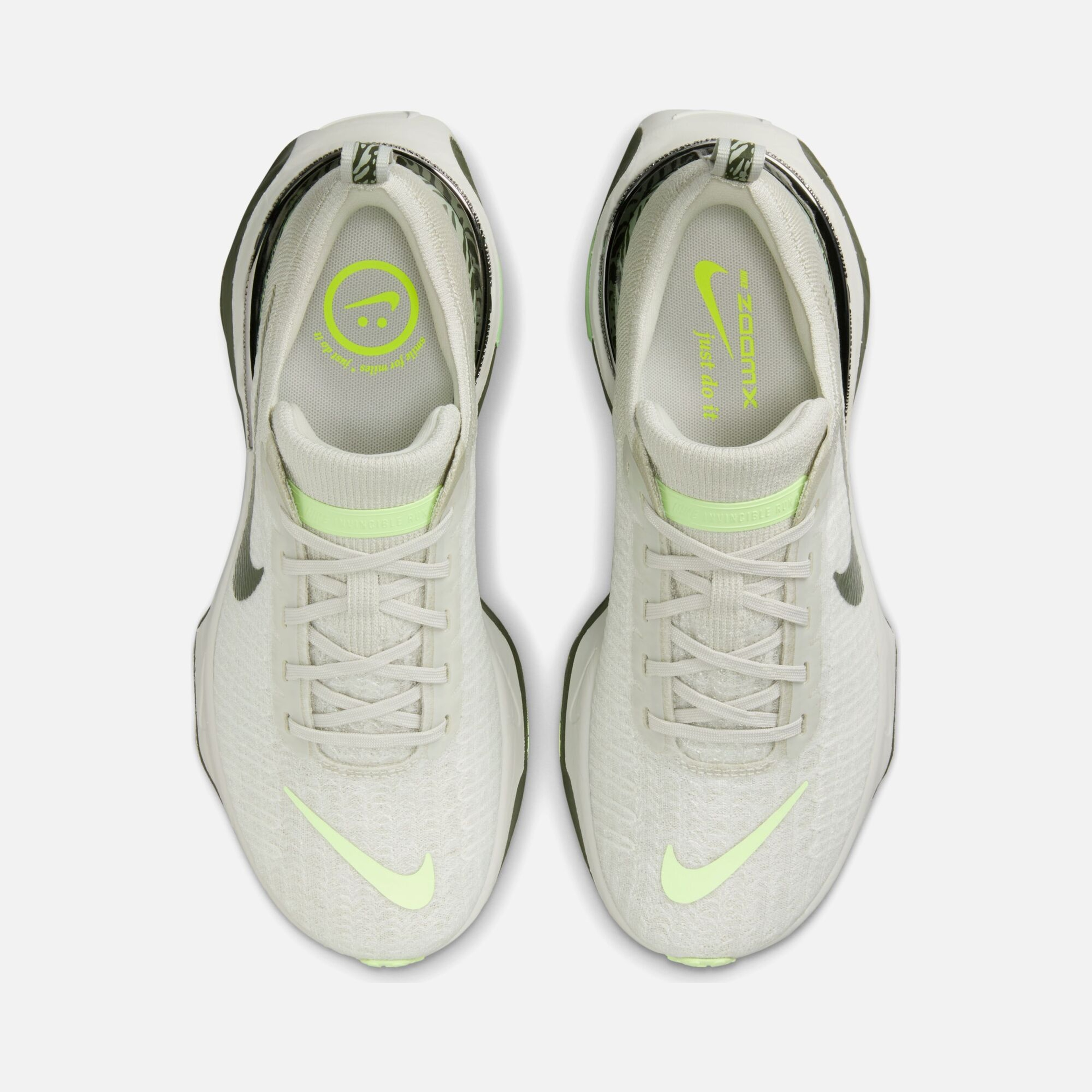 Nike ZoomX Invincible Flyknit 3 Premium Road Running Kadın Spor Ayakkabı