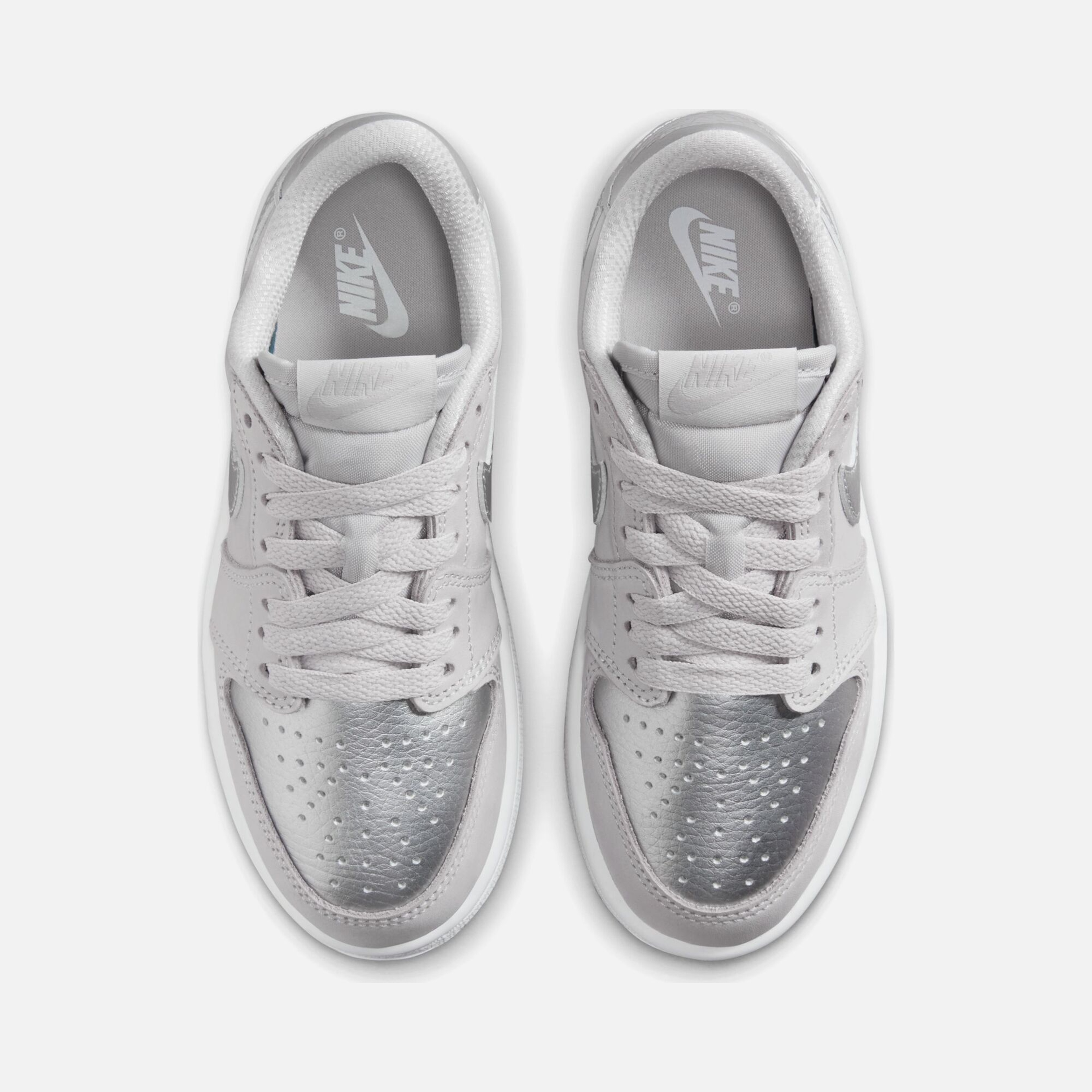 Nike Jordan 1 Retro Low OG ''Metallic Silver Leather Version'' (PS) Çocuk Spor Ayakkabı