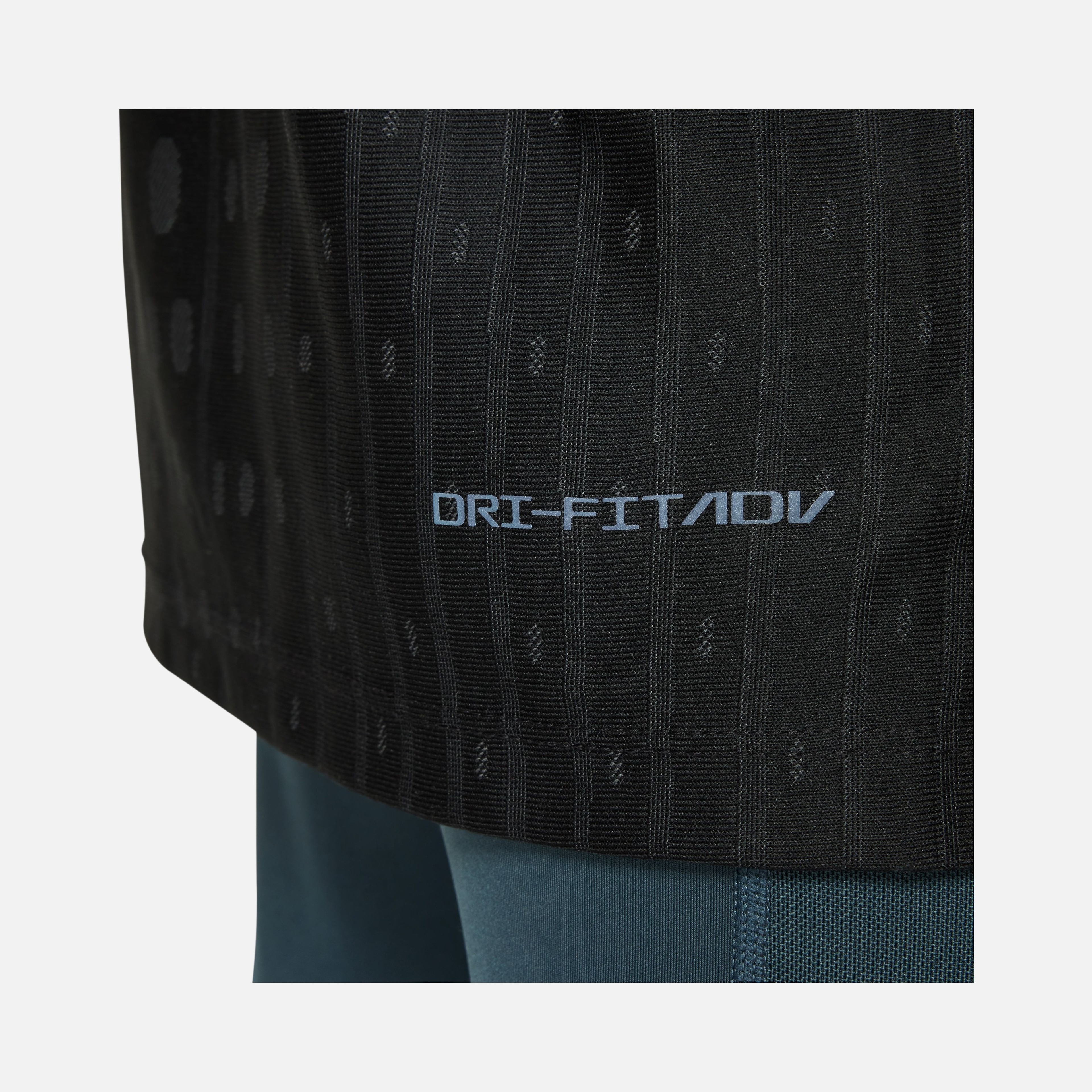 Nike Dri-Fit ADV Woven Multidirectional Tech Training Short-Sleeve Çocuk Tişört