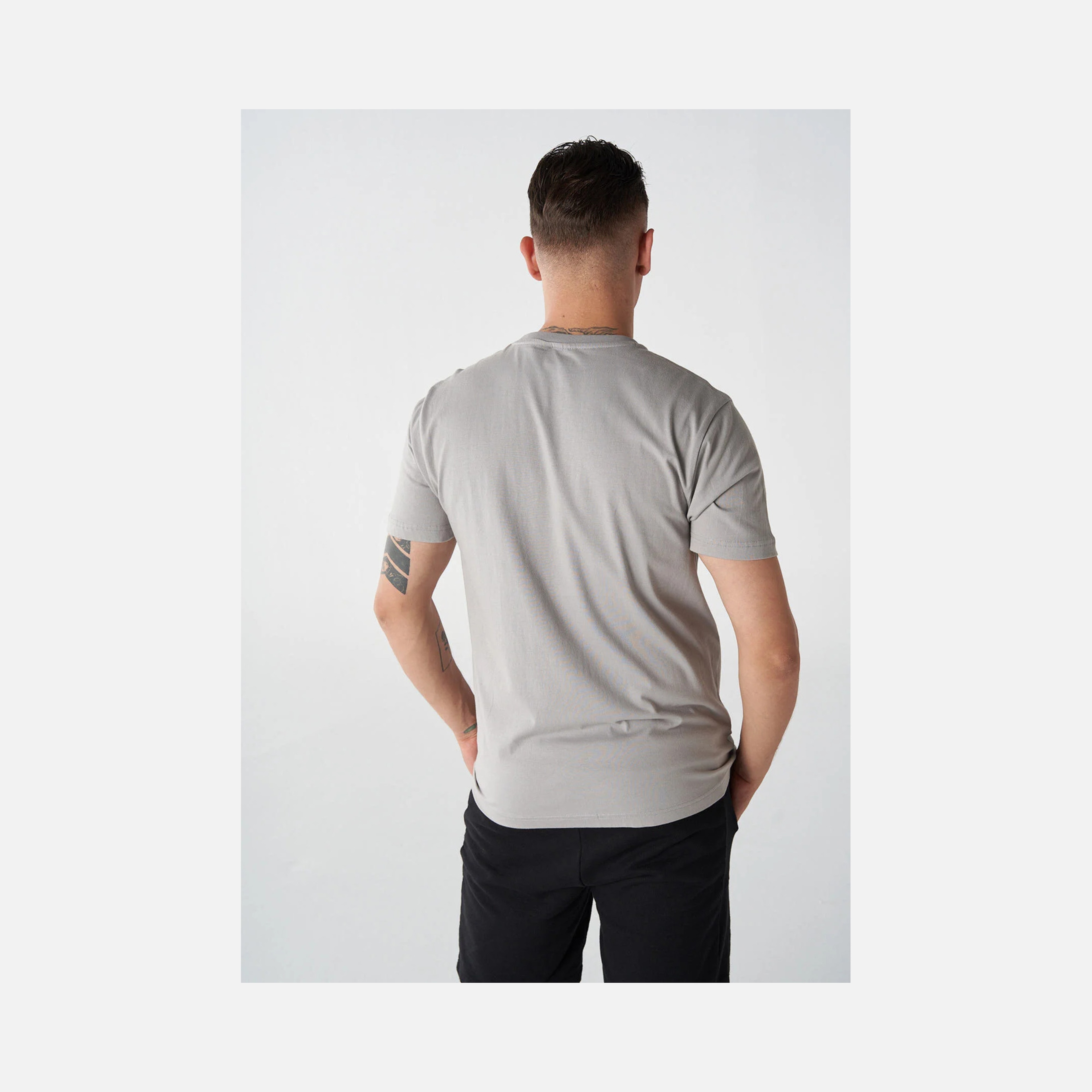 Hummel Sportswear Divide Short-Sleeve Erkek Tişört