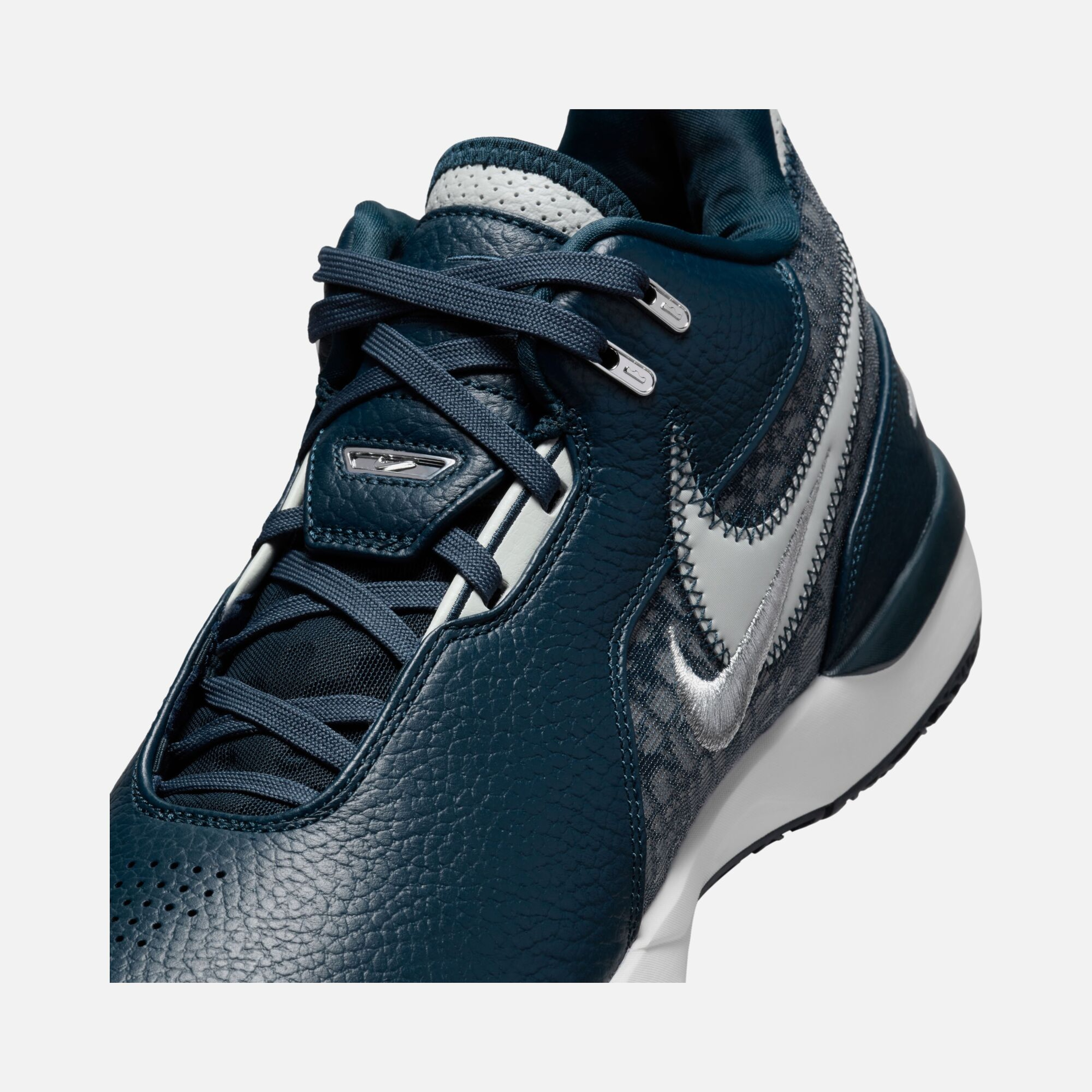 Nike LeBron James NXXT Gen AMPD Erkek Basketbol Ayakkabısı