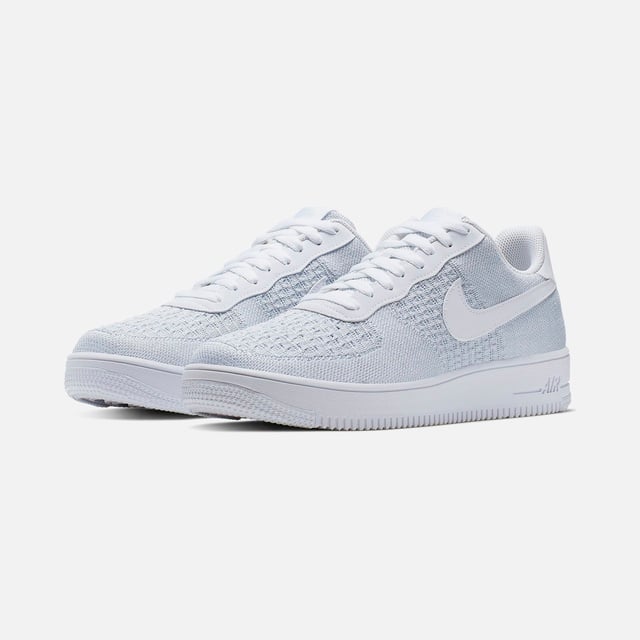 Nike Beyaz Nike Air Force 1 Flyknit 2.0