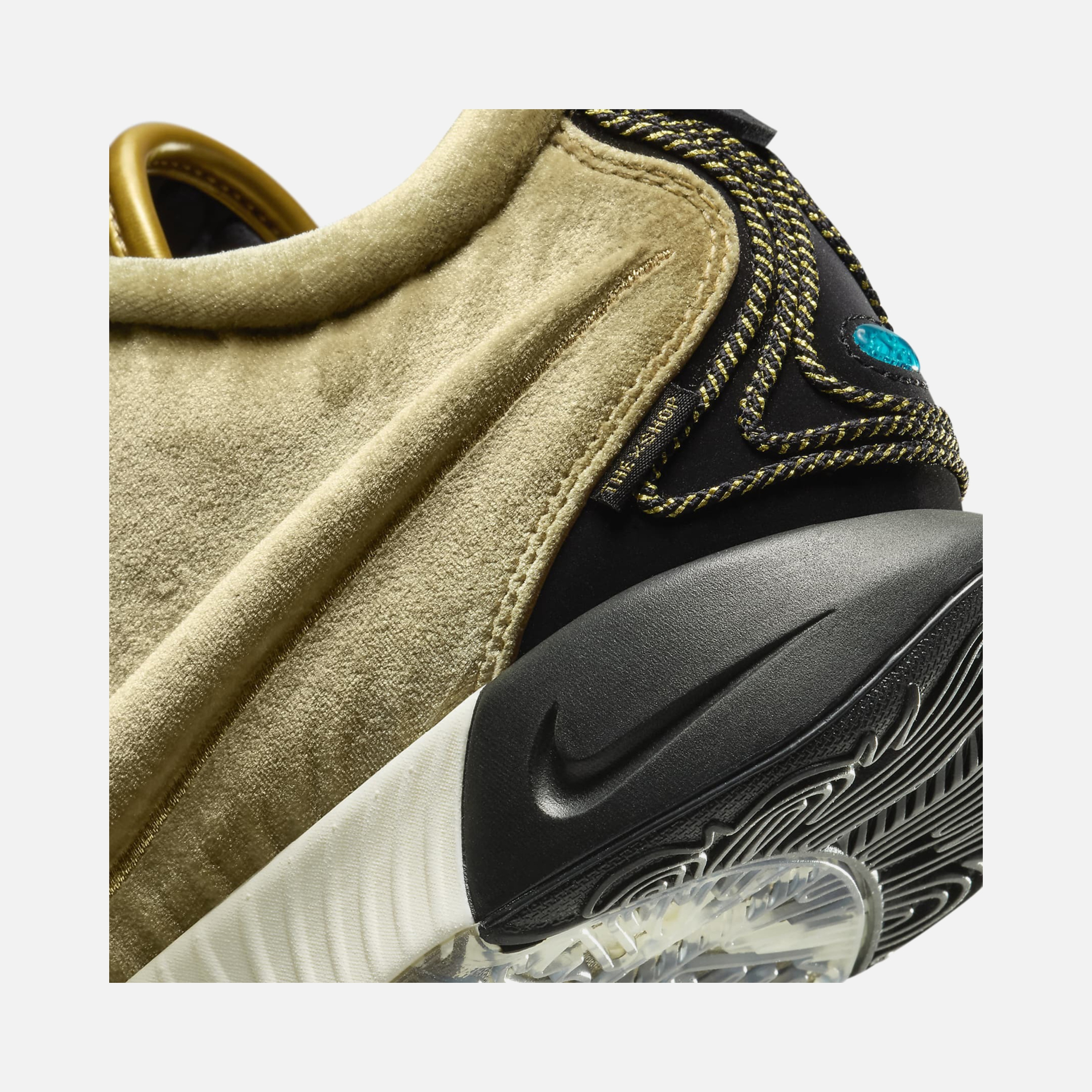 Nike LeBron James XXI x The Shop ''Metallic Gold'' Erkek Spor