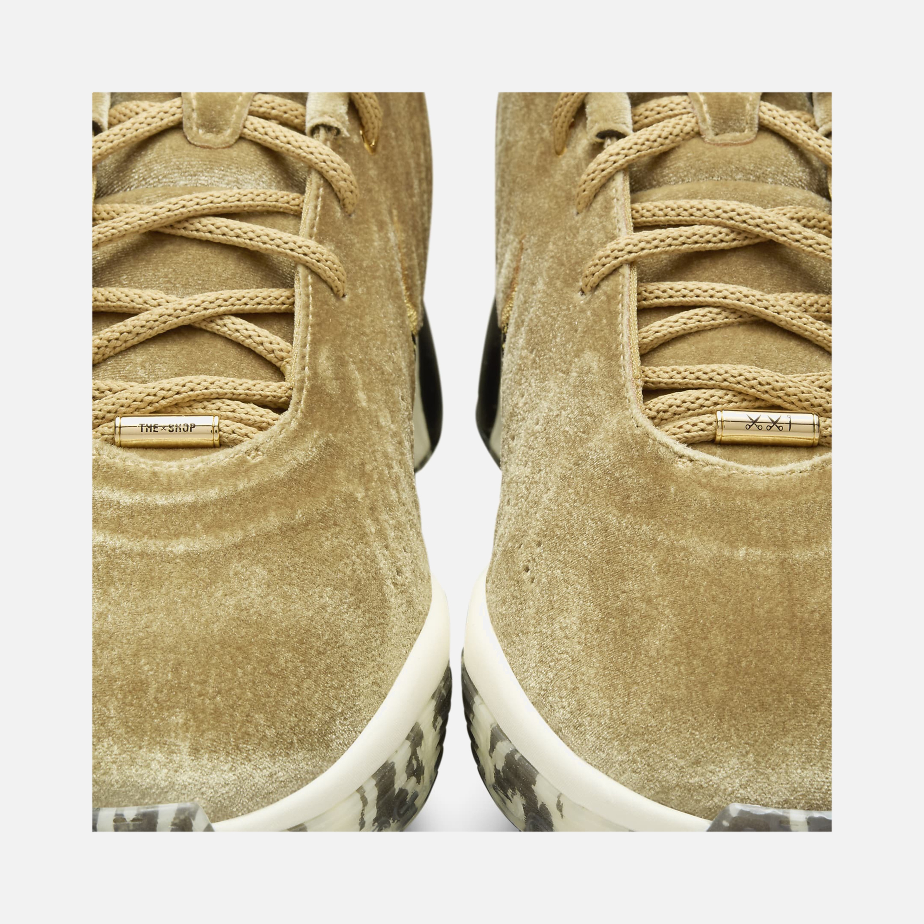 Nike LeBron James XXI x The Shop ''Metallic Gold'' Erkek Spor Ayakkabı