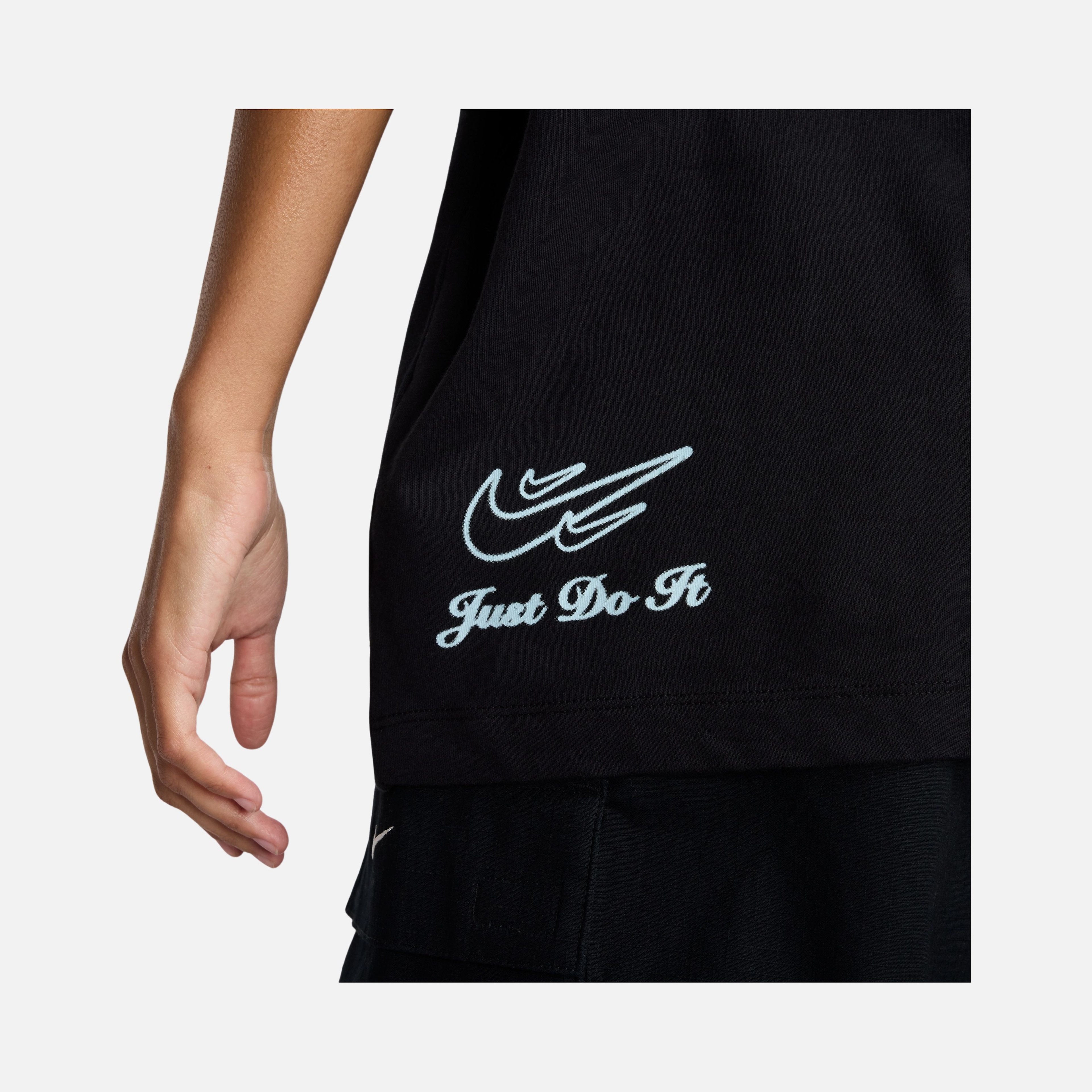 Nike Sportswear Dance Oversized Short-Sleeve Kadın Tişört