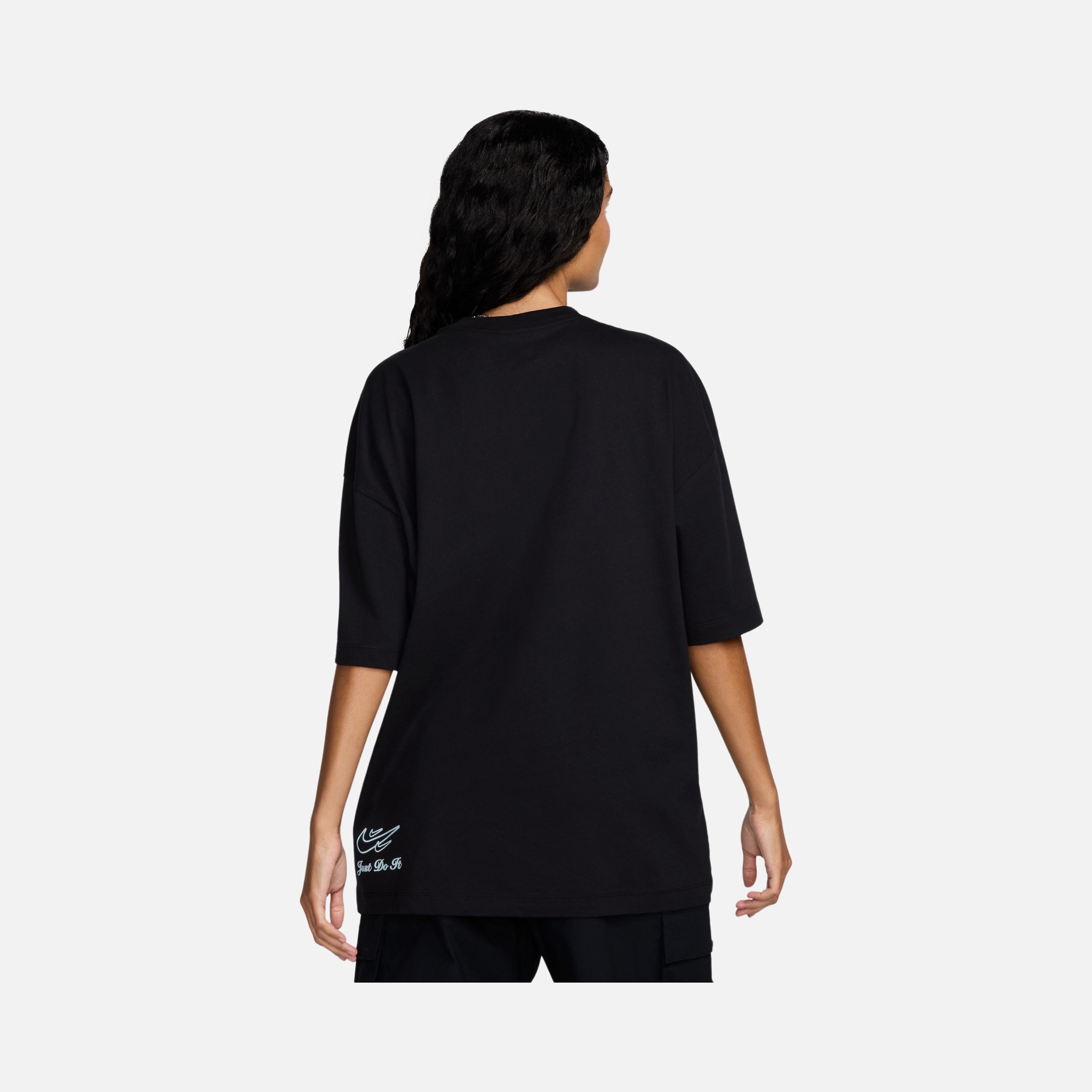Nike Sportswear Dance Oversized Short-Sleeve Kadın Tişört