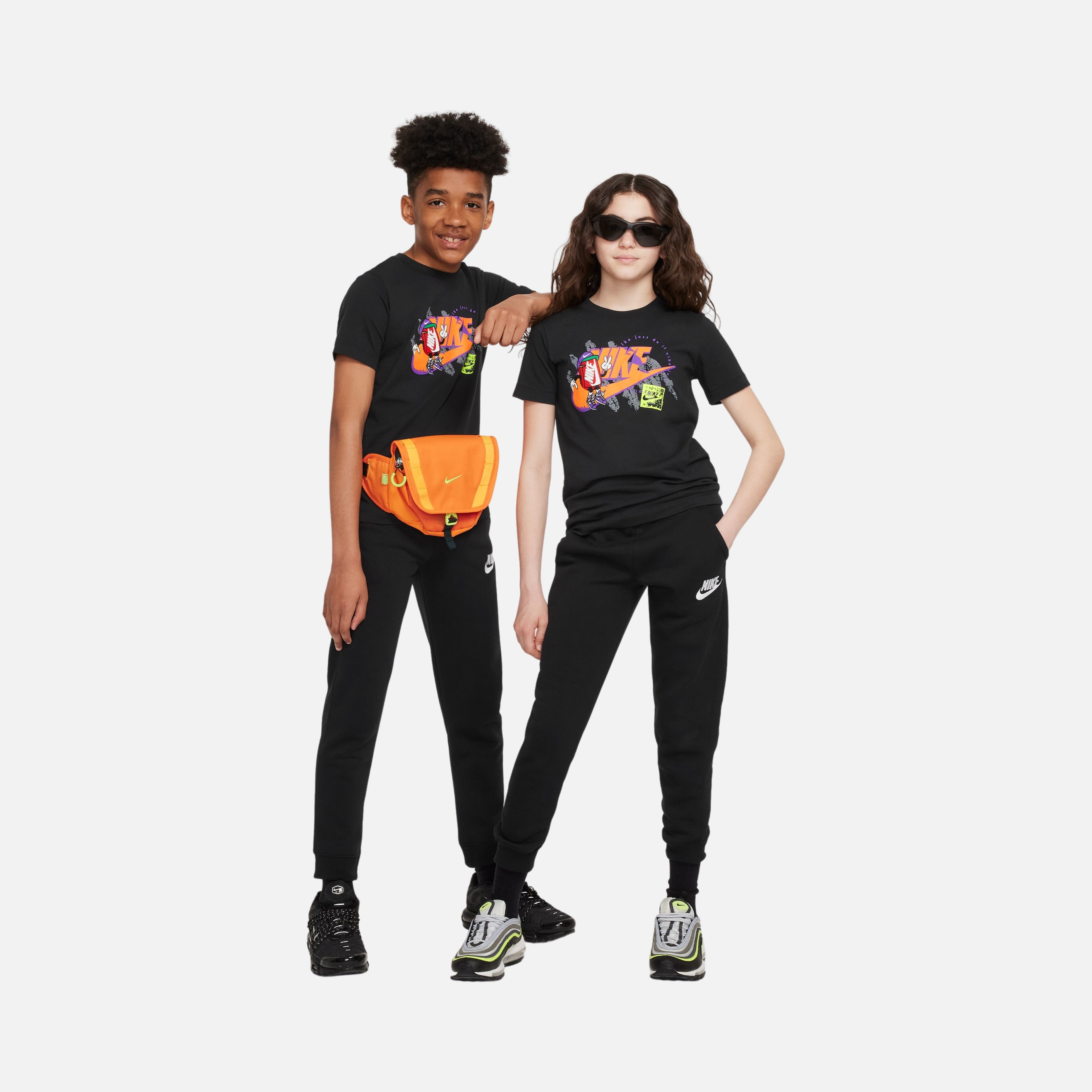 Nike Sportswear Boxy 1 Futura Graphic Short-Sleeve Çocuk Tişört