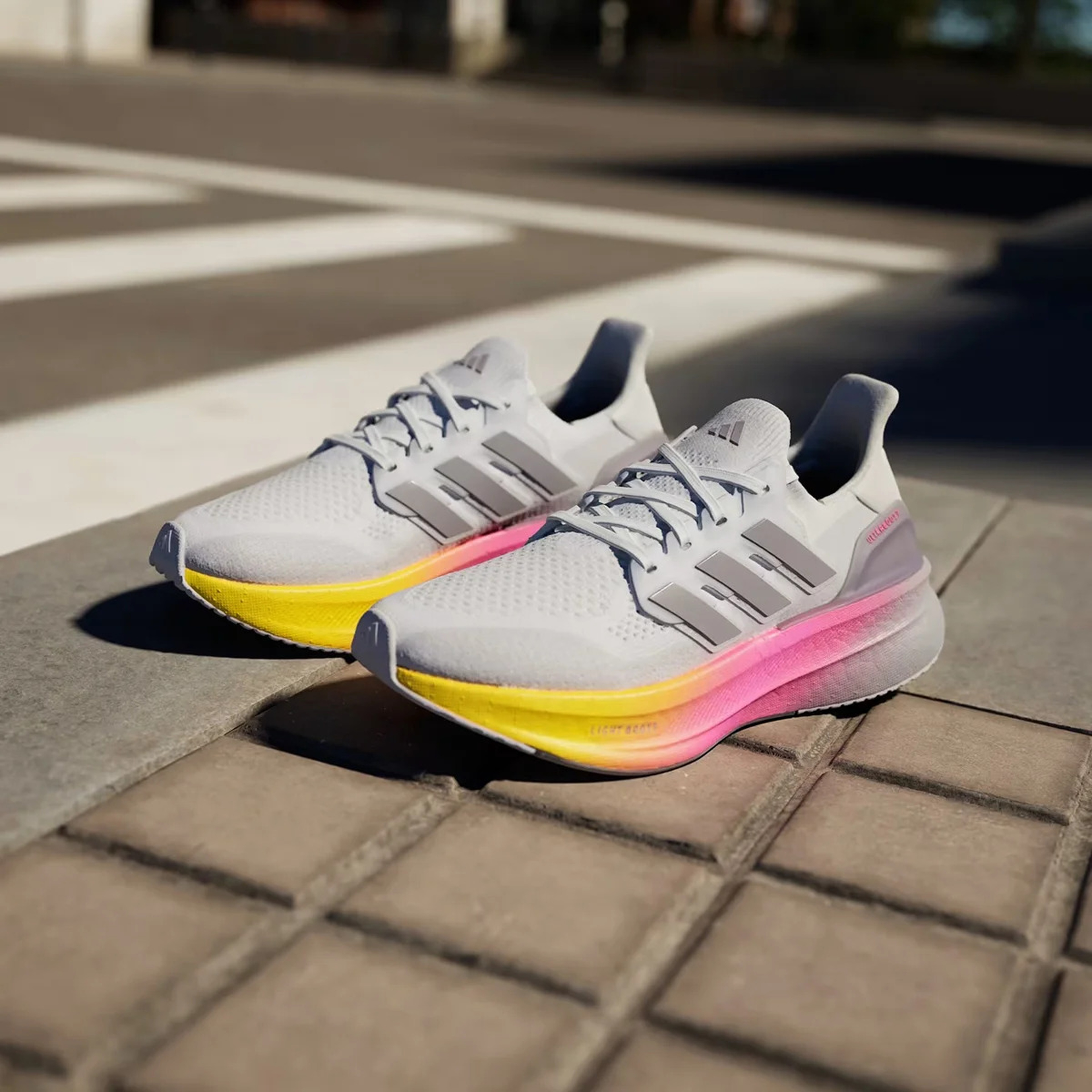 adidas Ultraboost 5 Middle Distance Road Running Kadın Spor Ayakkabı