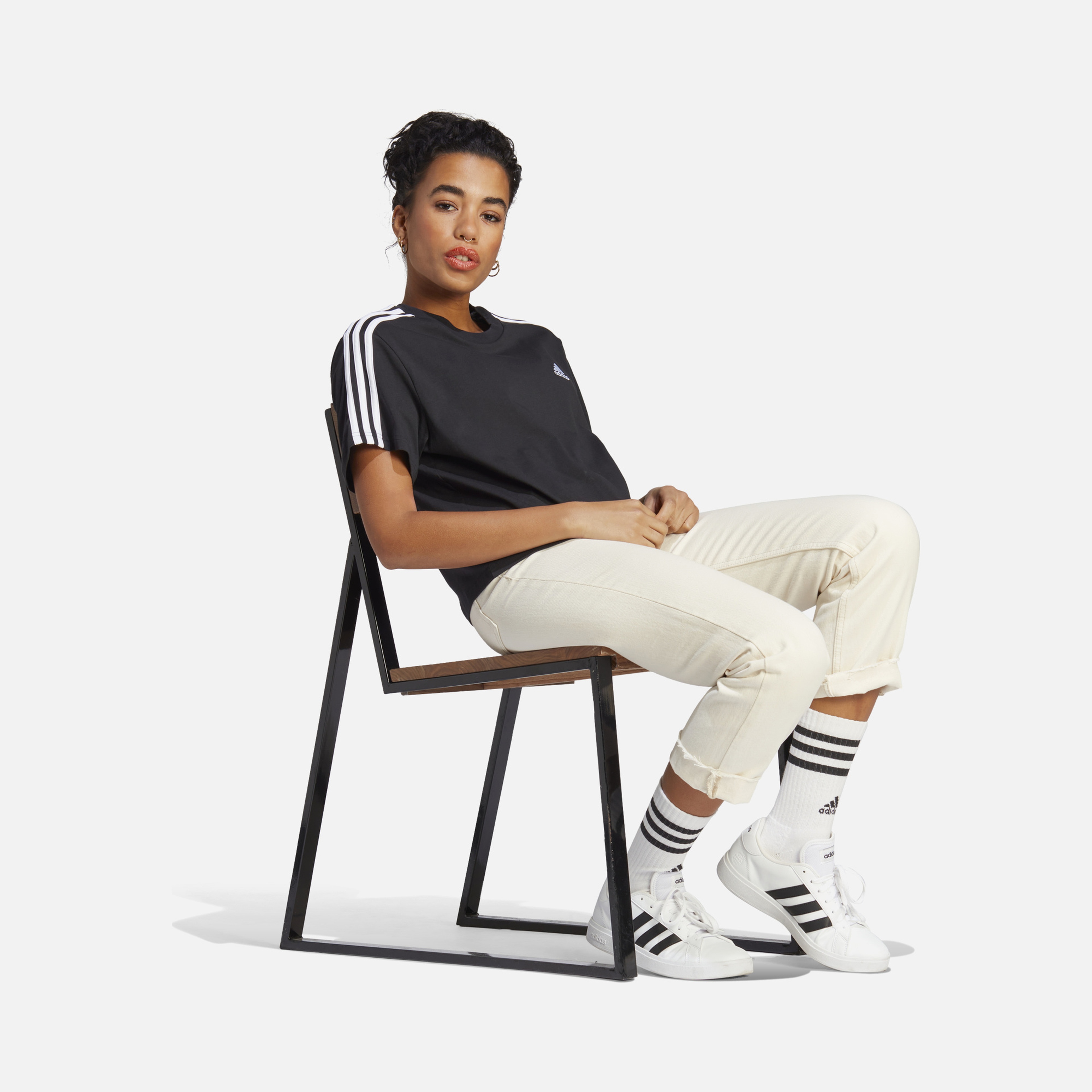 adidas Essentials 3-Stripes Single Jersey Crop Kadın Tişört
