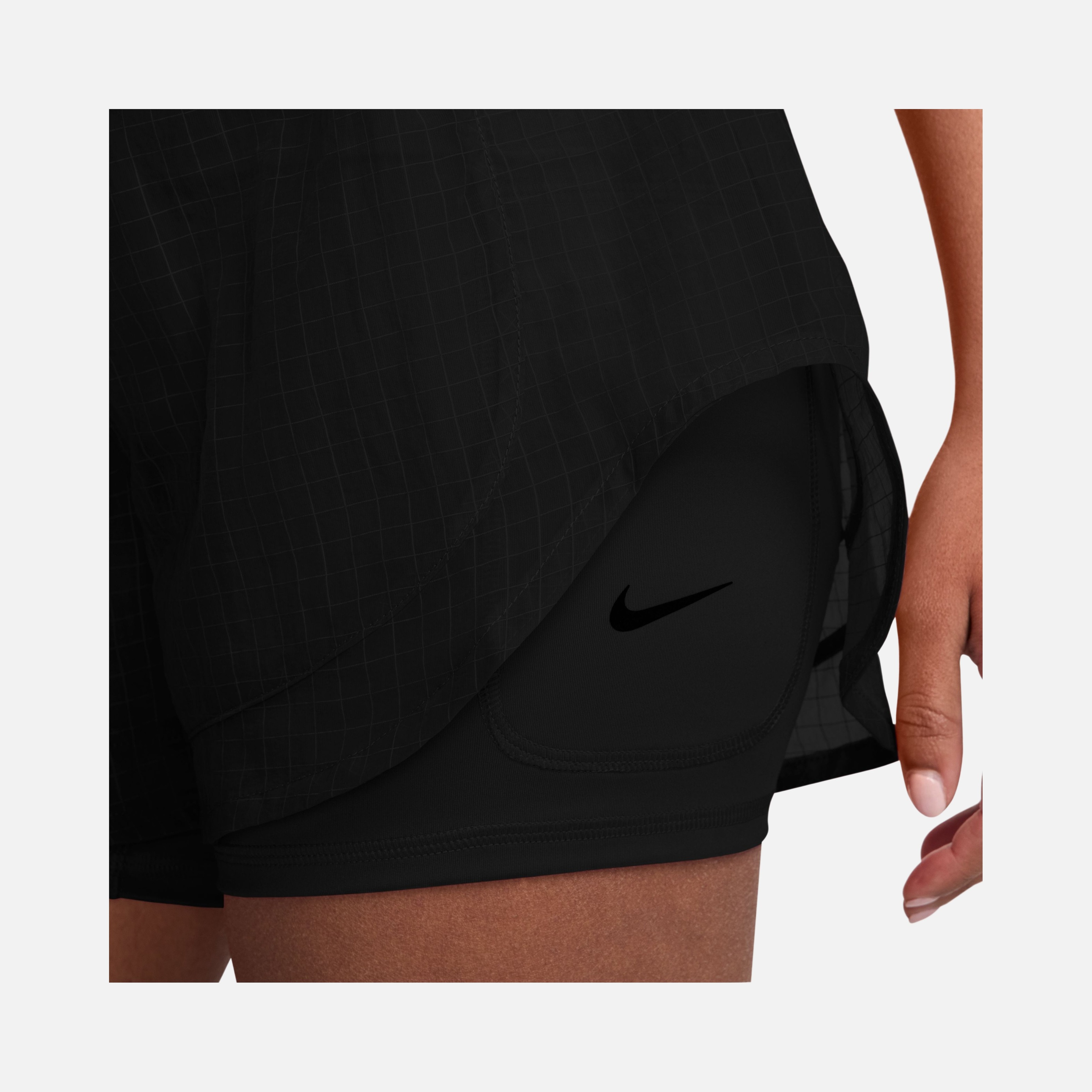 Nike Dri-Fit Run Division Mid-Rise 7.5cm (approx.) 2-in-1 Running Kadın Şort