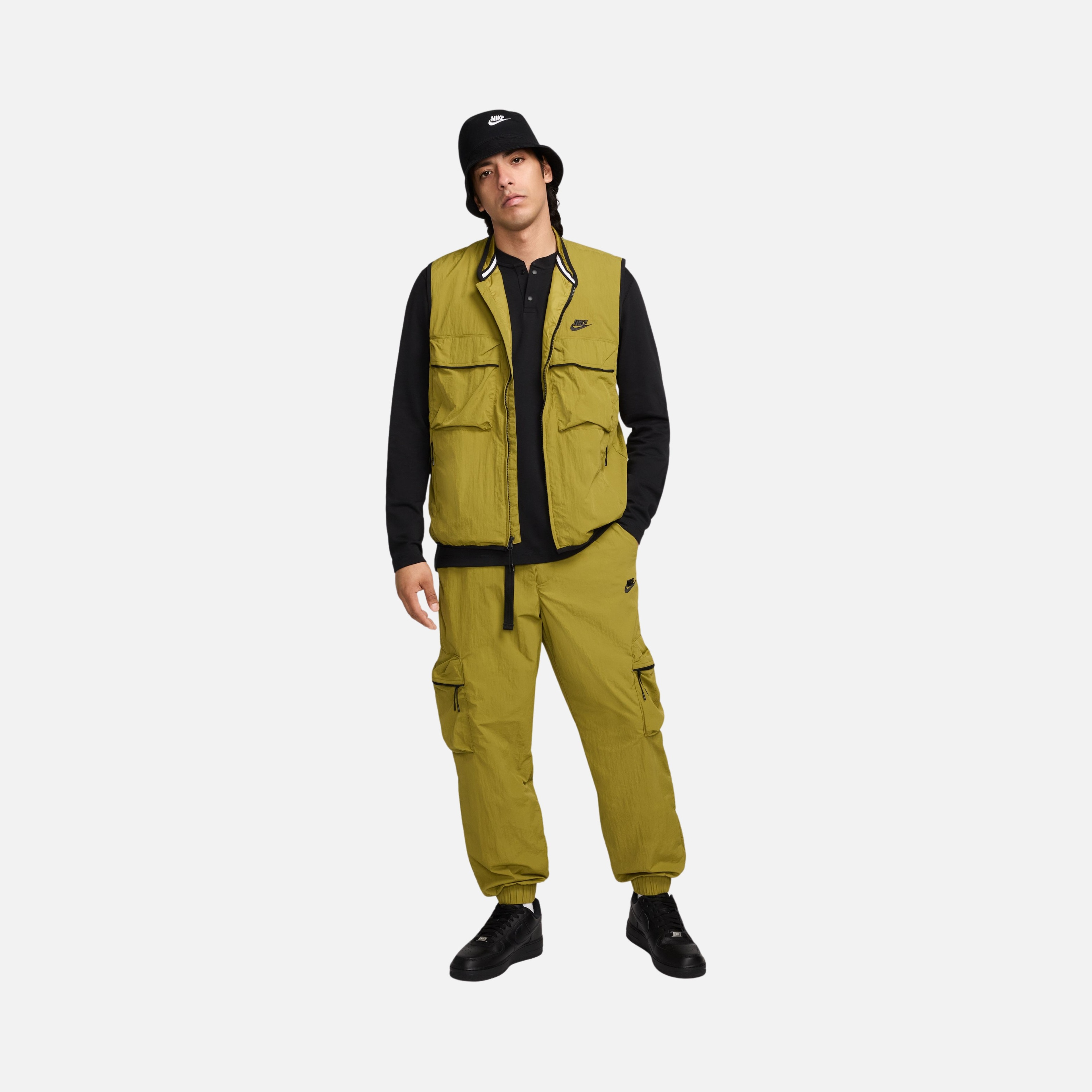 Nike Sportswear Tech Woven UV Coating Cargo Erkek Pantolon