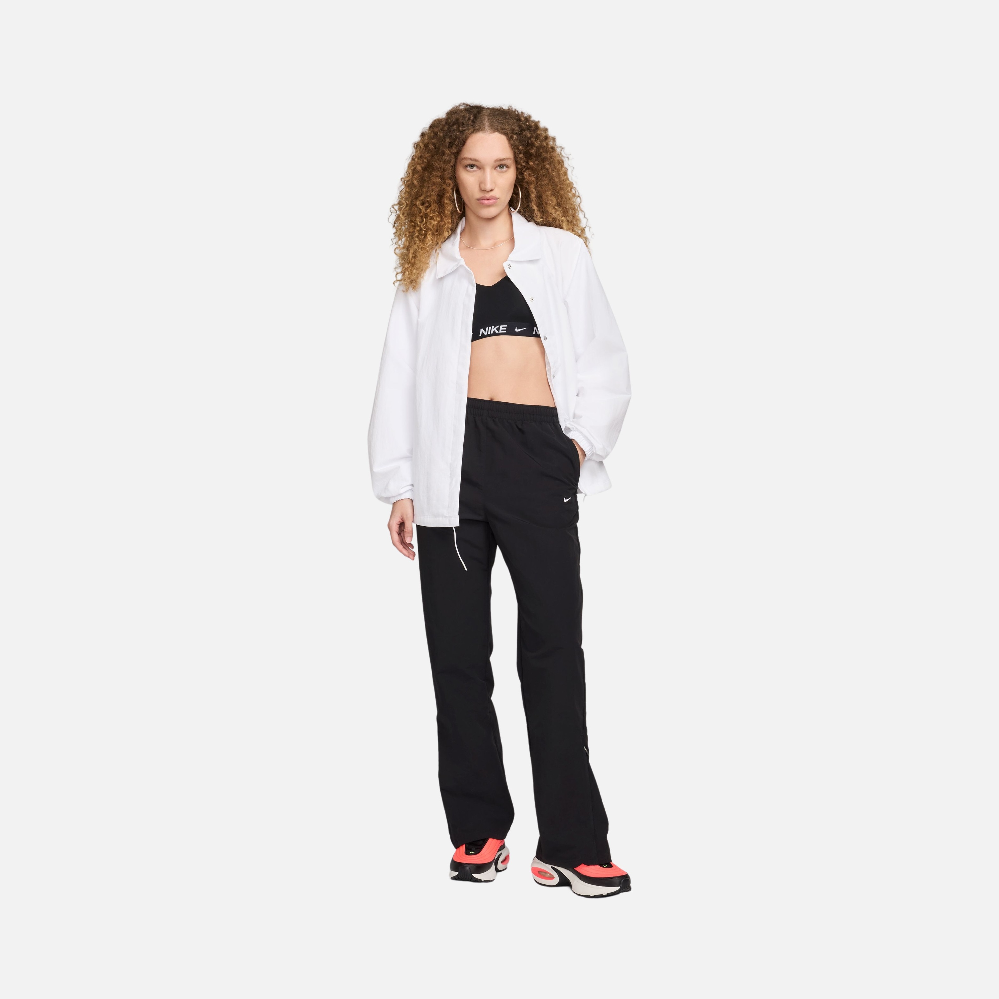 Nike Sportswear Essentials UV High-Waisted Open-Hem Zip Kadın Eşofman Altı