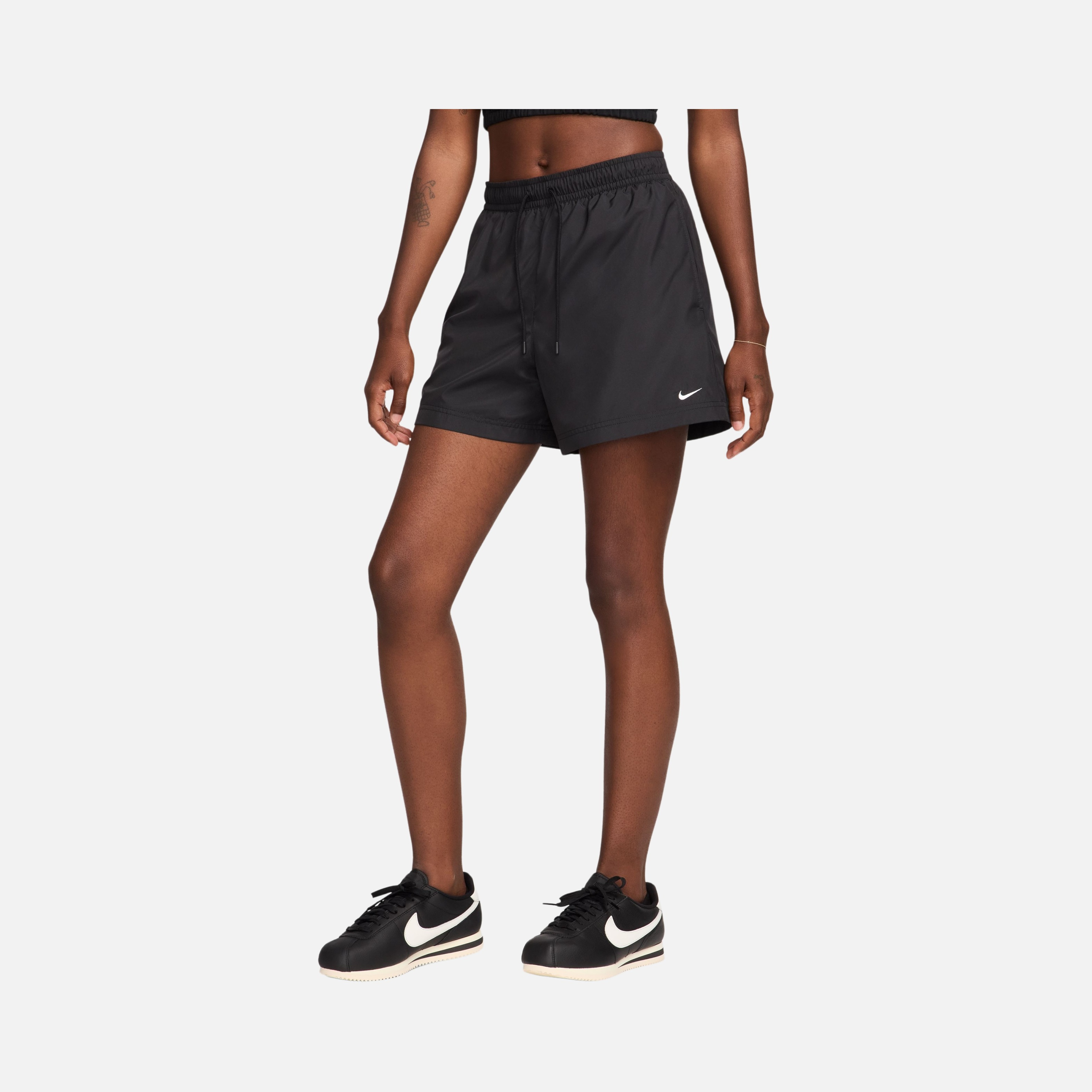 Nike Sportswear Classic Wovens Mid-Rise Kadın Şort