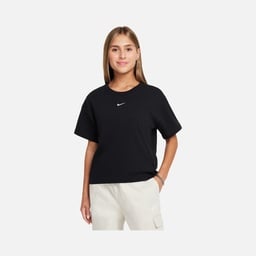 Nike Sportswear Boxy Essential Short-Sleeve (Girls') Çocuk Tişört