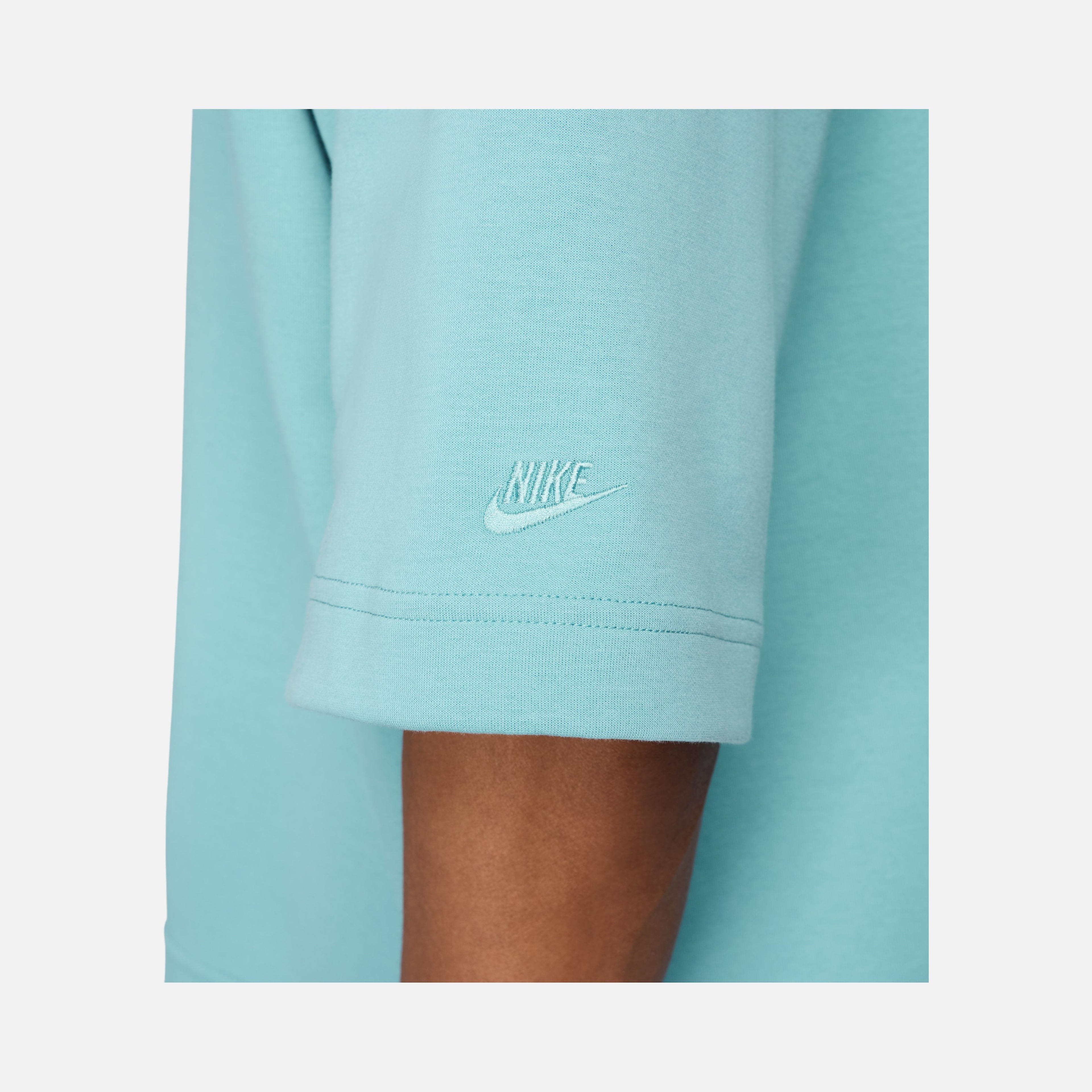Nike Sportswear Tech Fleece Reimagined Short-Sleeve Erkek Tişört