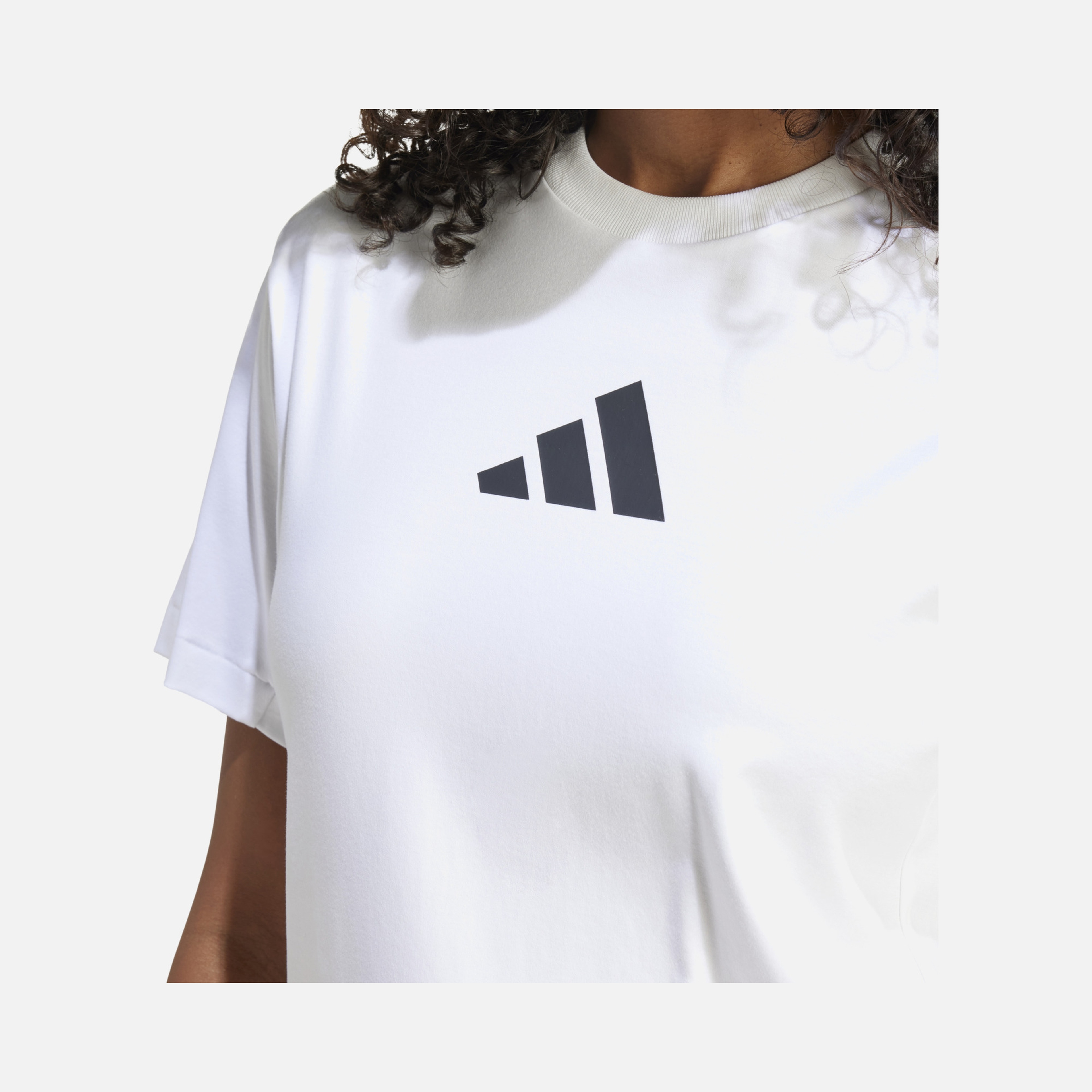 adidas Z.N.E. Sportswear Short-Sleeve Kadın Tişört
