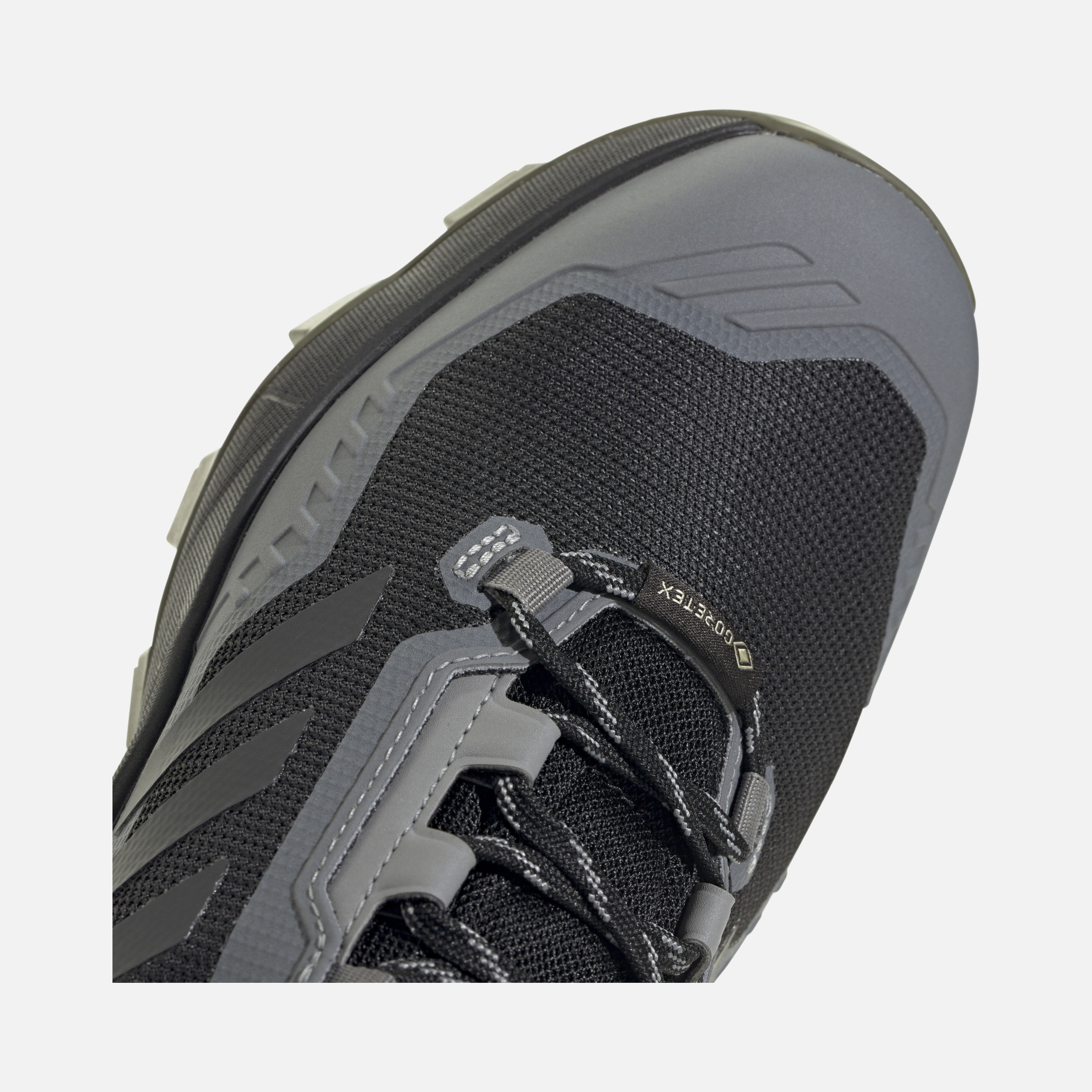 adidas Terrex Swift R3 Mid Gore-Tex Erkek Spor Ayakkabı