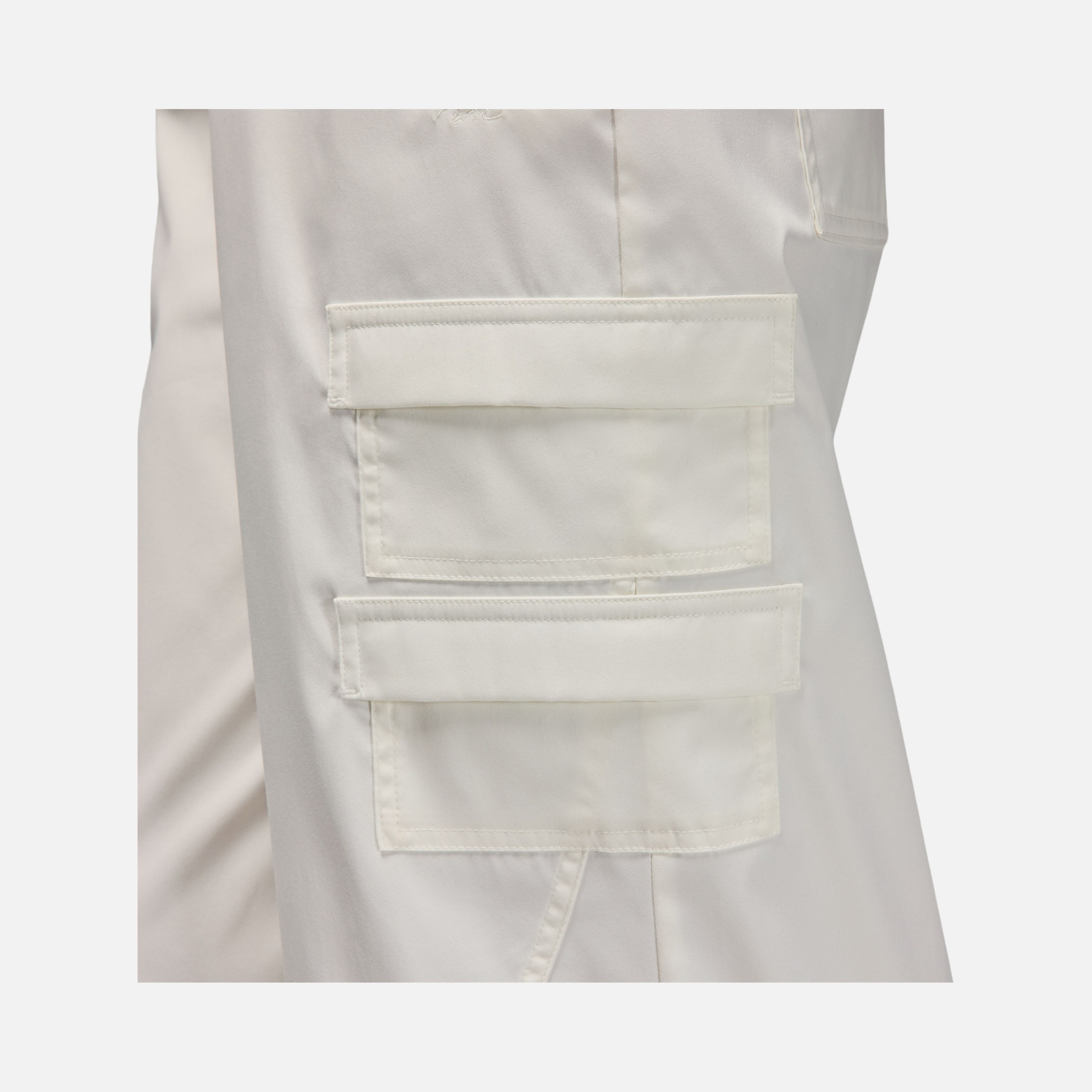 Nike Jordan Essentials Chicago Woven Wide Leg Kadın Pantolon