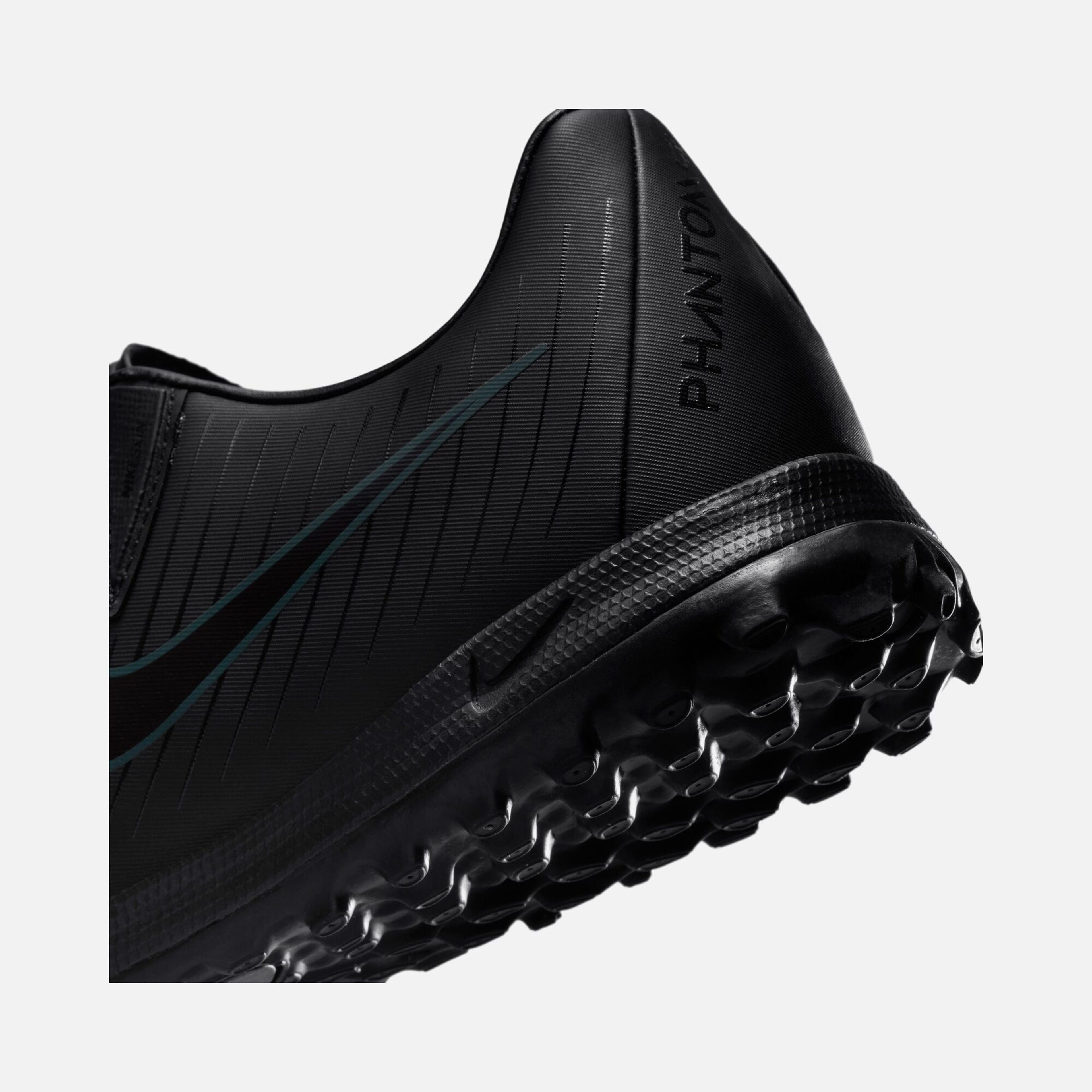 Nike Phantom GX II Academy TF Turf Low-Top Erkek Halı Saha Ayakkabı