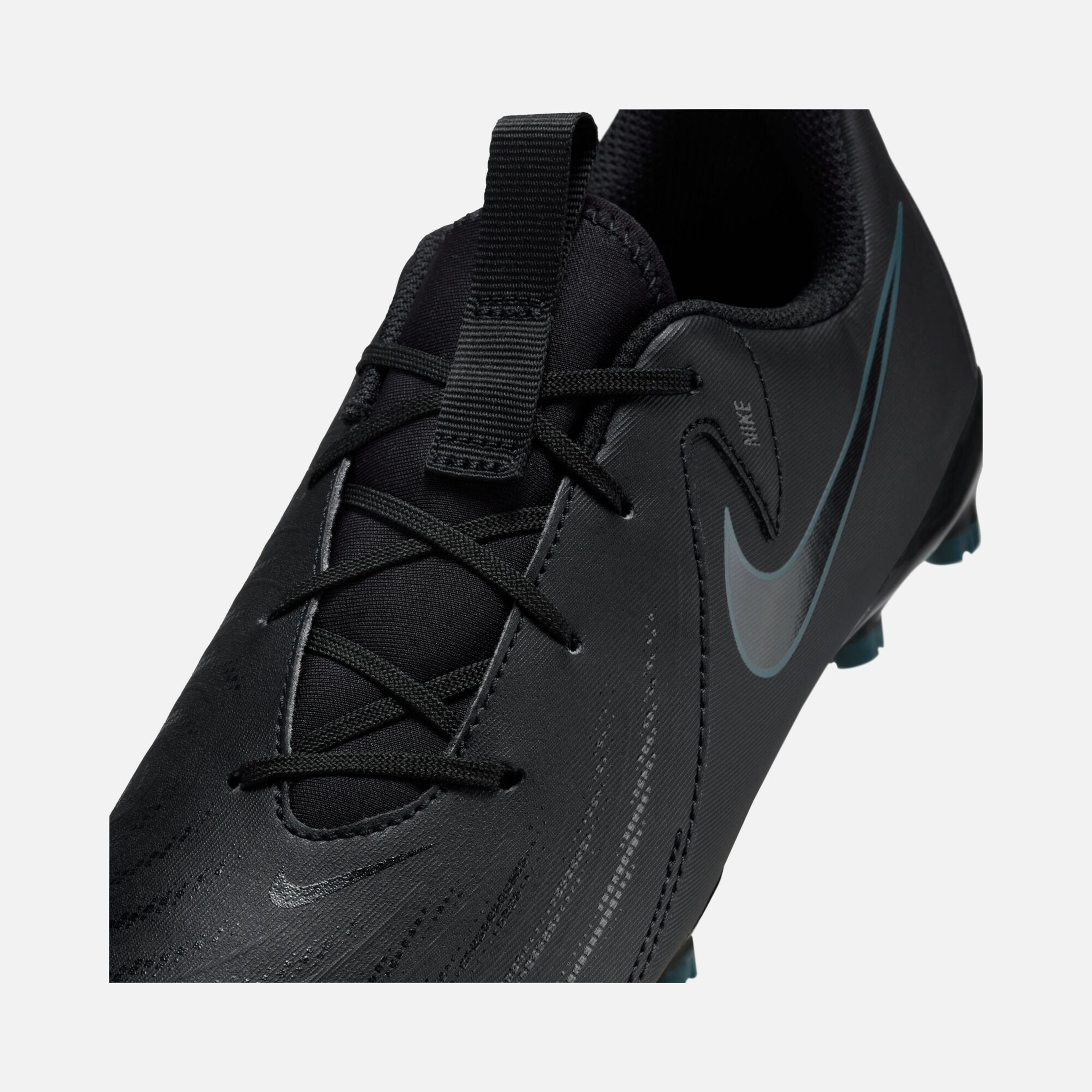 Nike Jr. Phantom GX II Academy FG/MG Multi-Ground Low-Top Çocuk Krampon