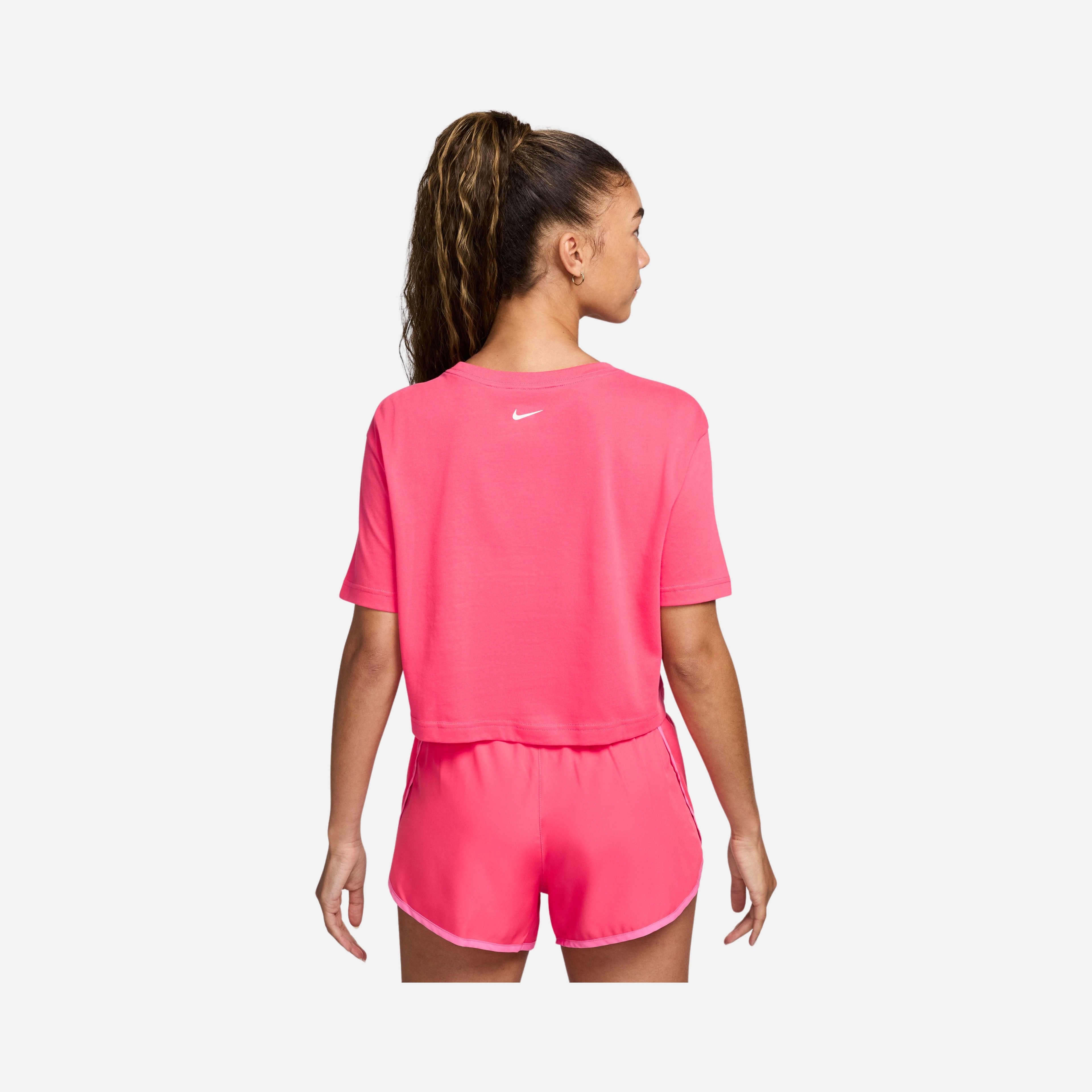 Nike Pro Graphic Cropped Training Short-Sleeve Kadın Tişört