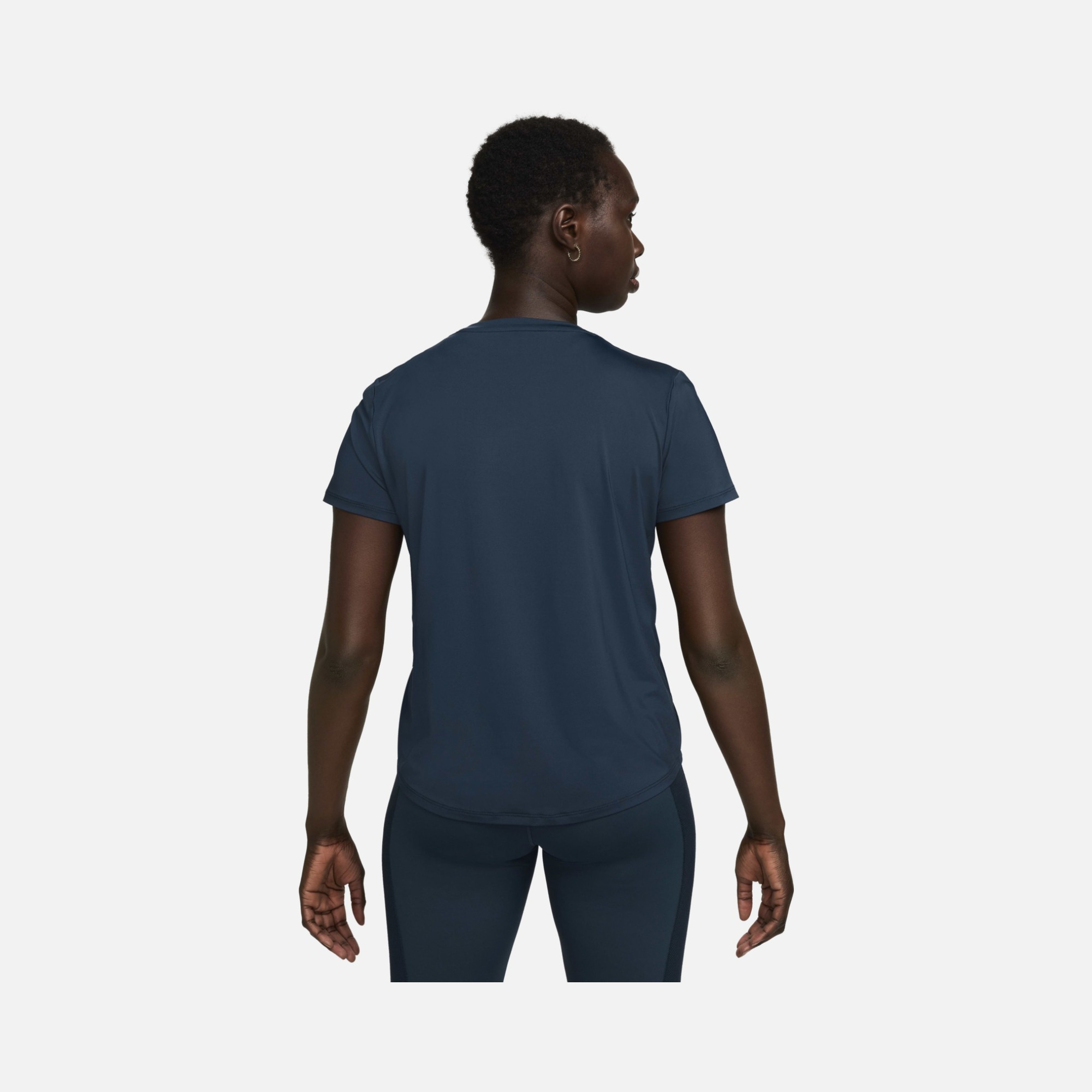 Nike One Classic Dri-Fit Short-Sleeve Training Kadın Tişört