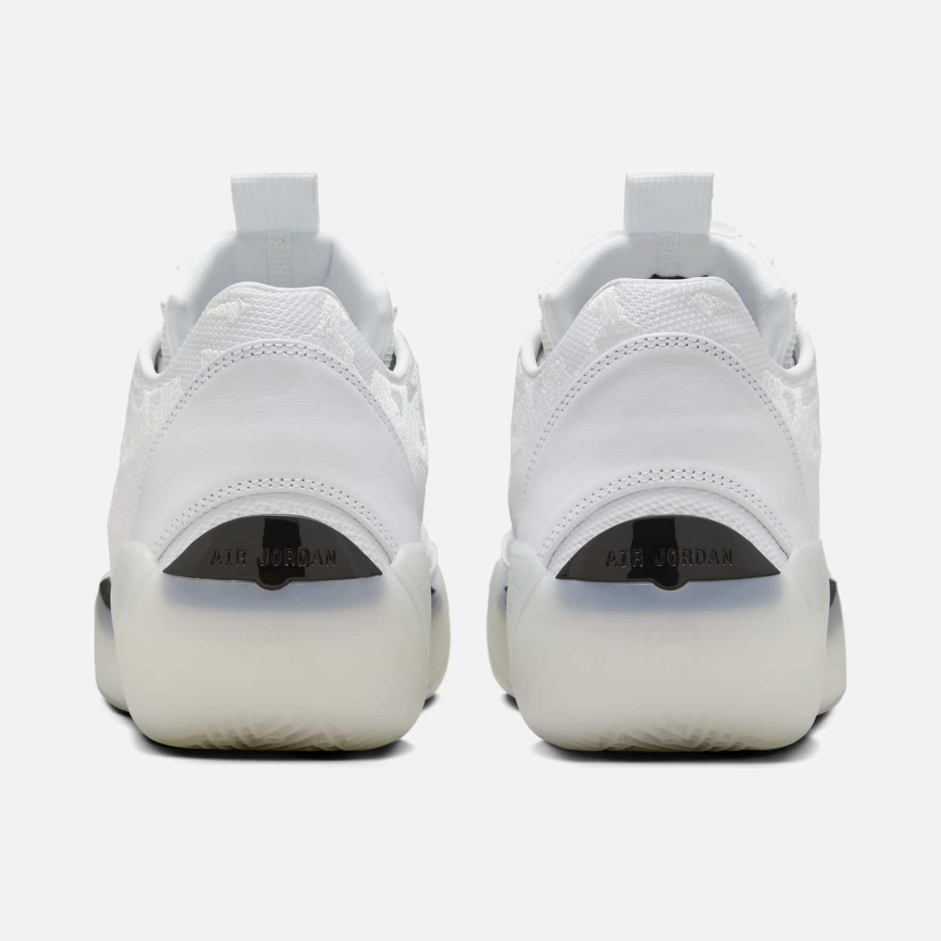 Nike Air Jordan XXXIX "Sol" Erkek Basketbol Ayakkabısı