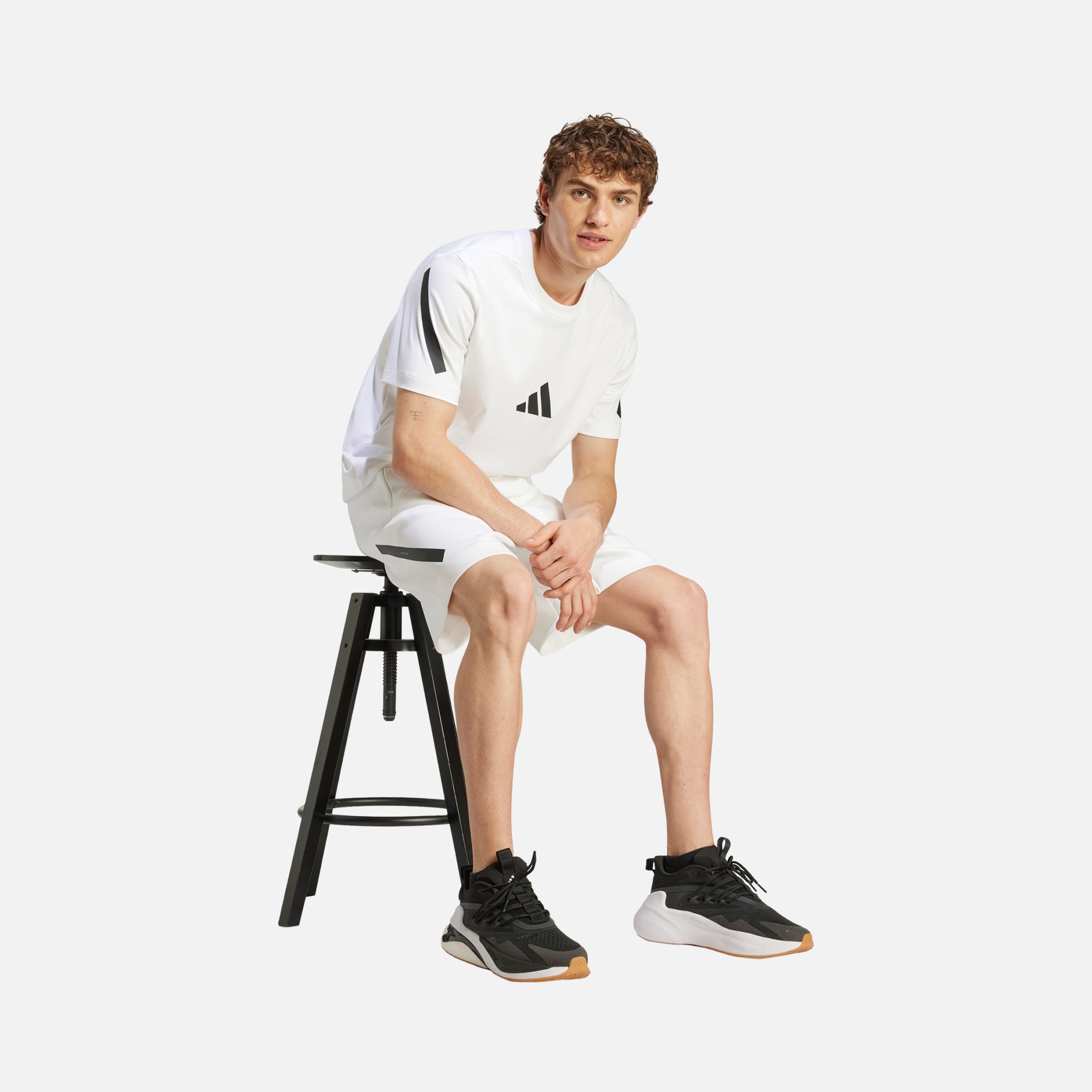 adidas Z.N.E. Sportswear Regular-Fit Mid-Rise Erkek Şort