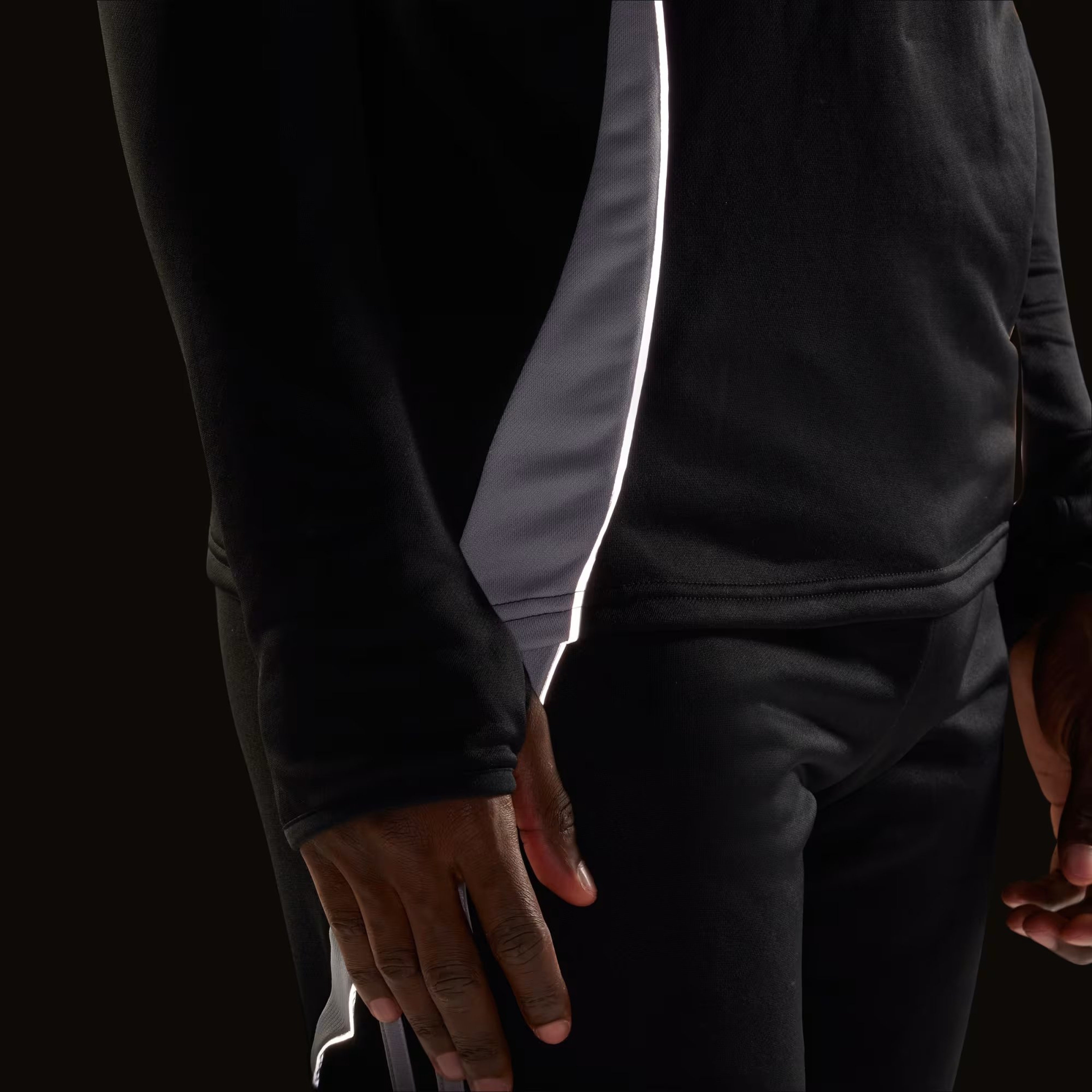 adidas Tiro 24 Winterized Football Training Half-Zip Erkek Sweatshirt