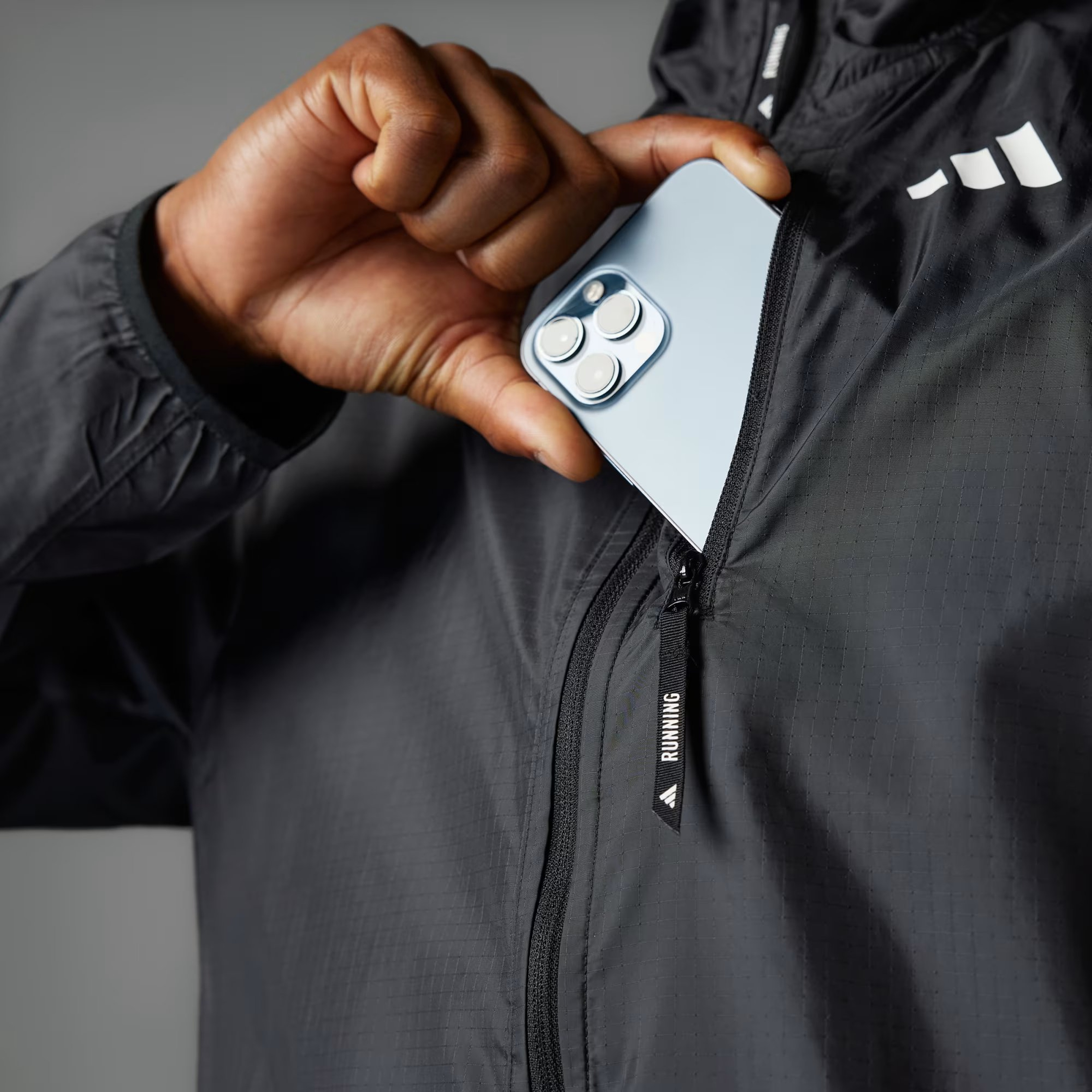 adidas Own The Run 3-Stripes Full-Zip Hoodie Erkek Ceket
