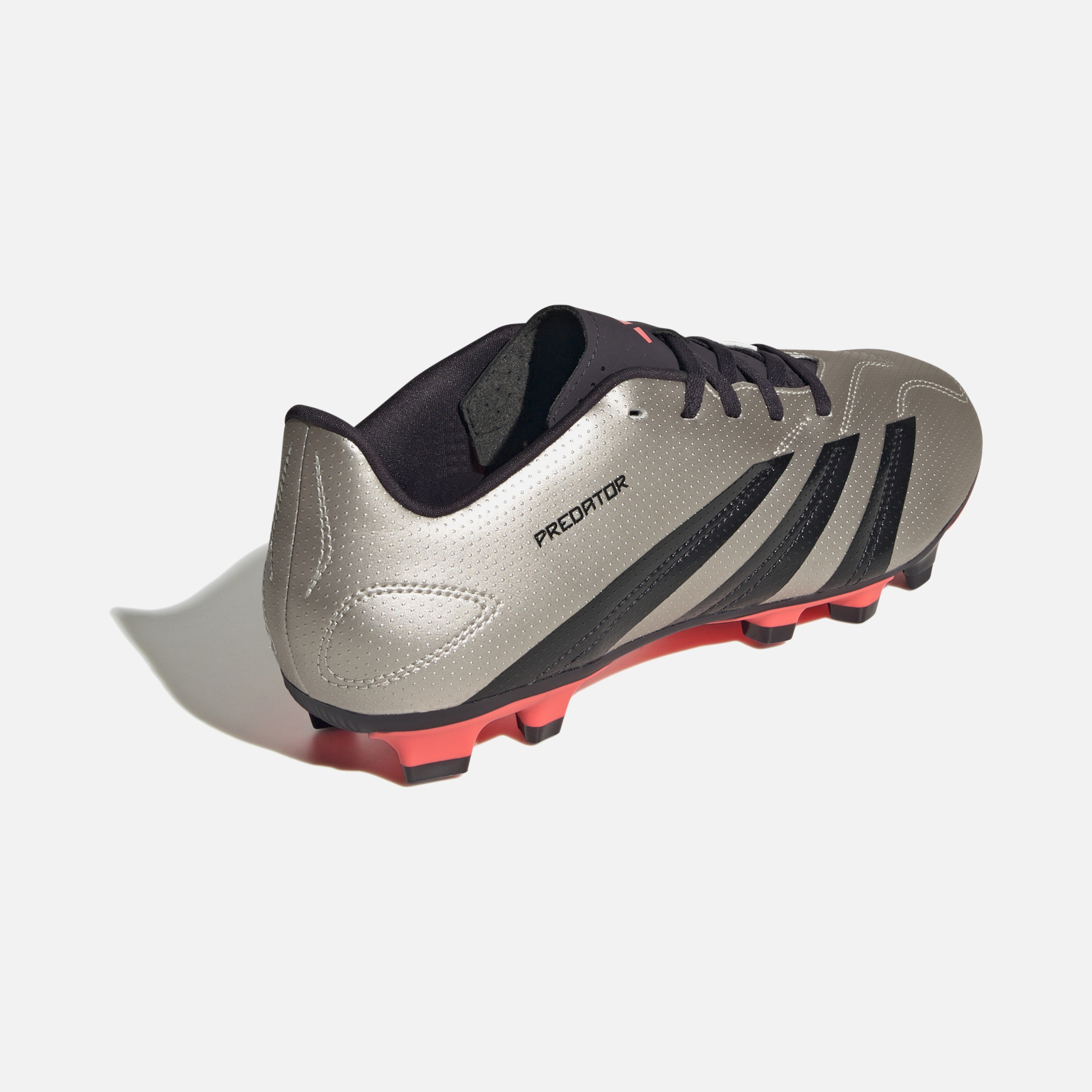 adidas Predator Club FxG Flexible Ground Erkek Krampon