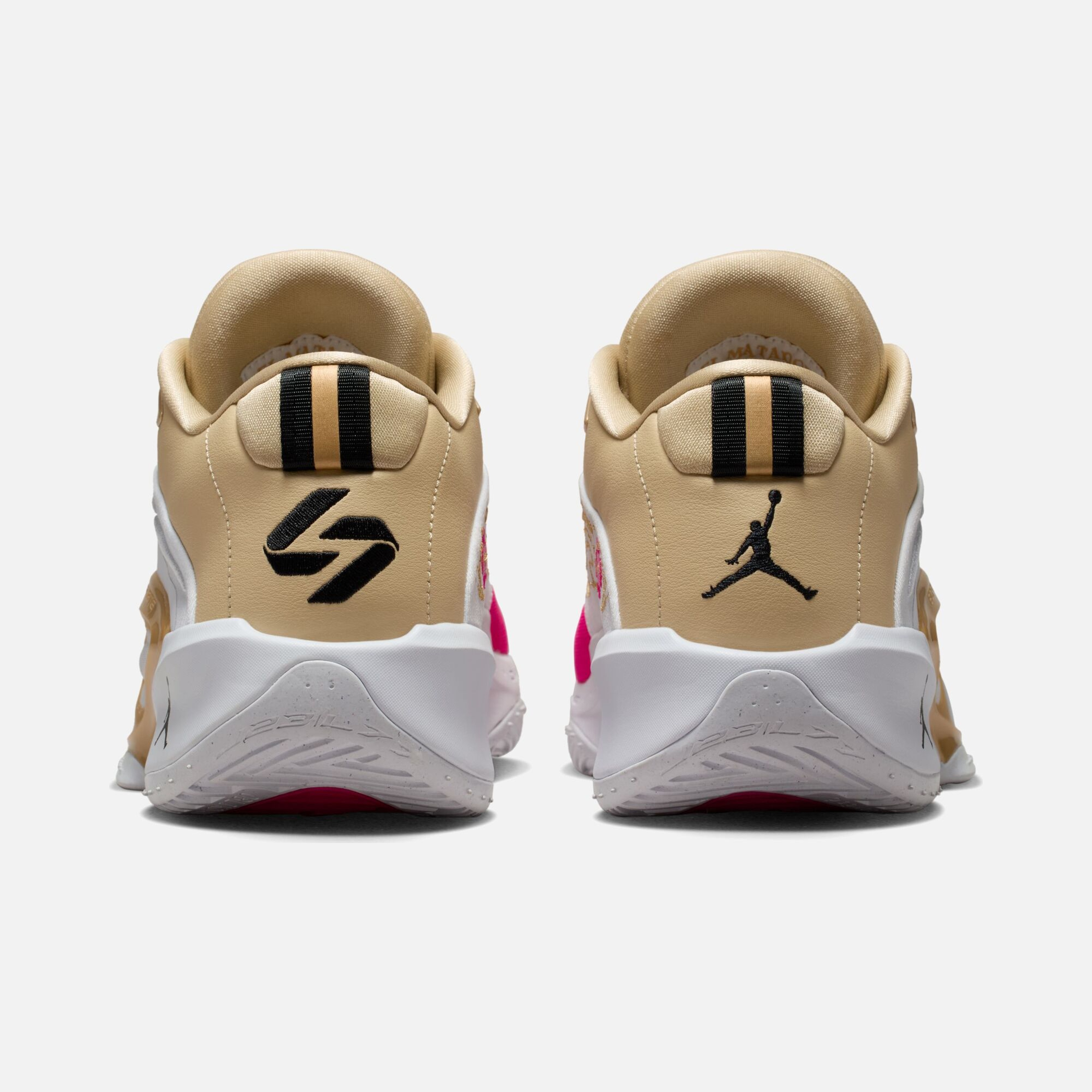 Nike Jordan Luka Doncic 3 SE "Matador" Erkek Basketbol Ayakkabısı