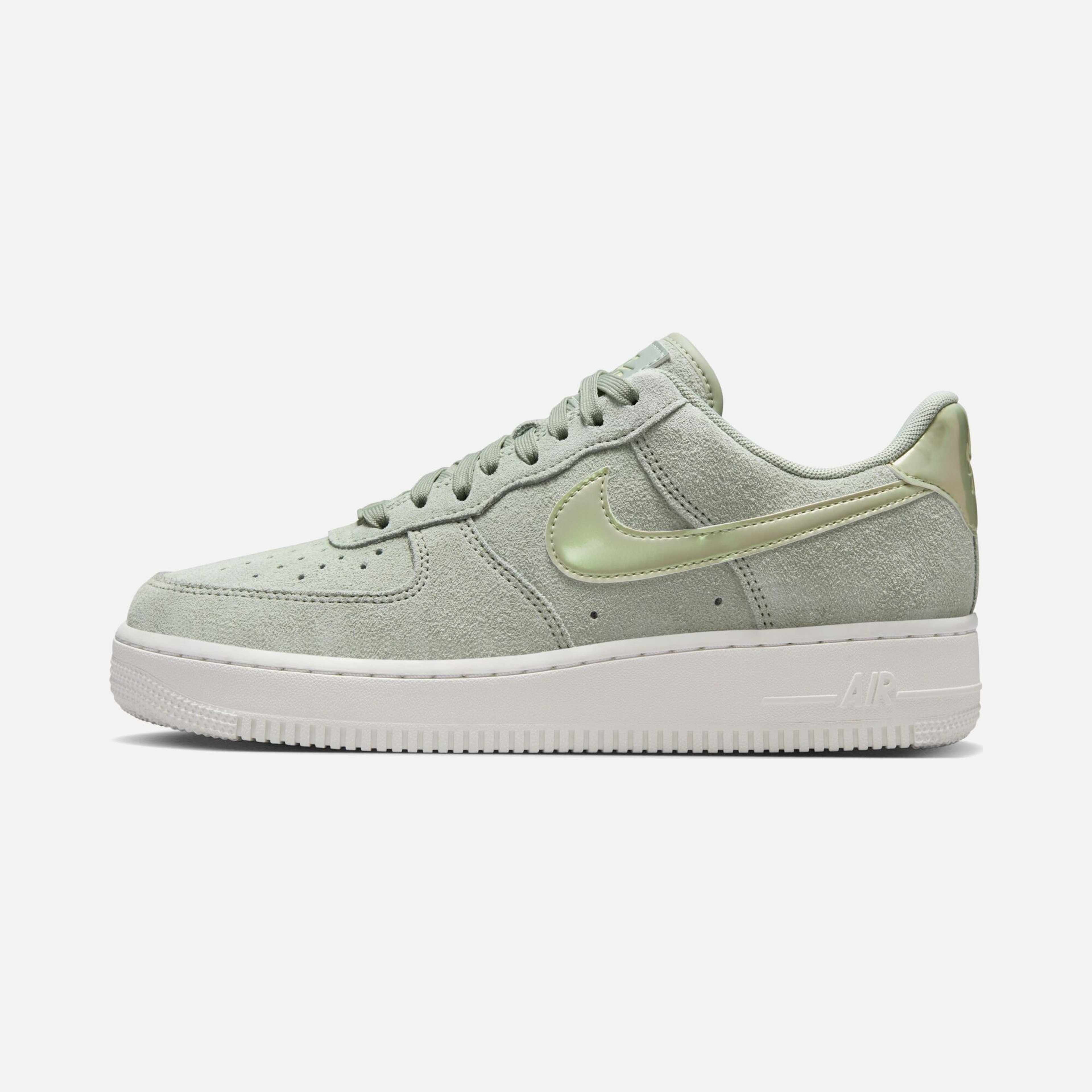 Nike Air Force 1 '07 SE ''Suede Upper'' Kadın Spor Ayakkabı