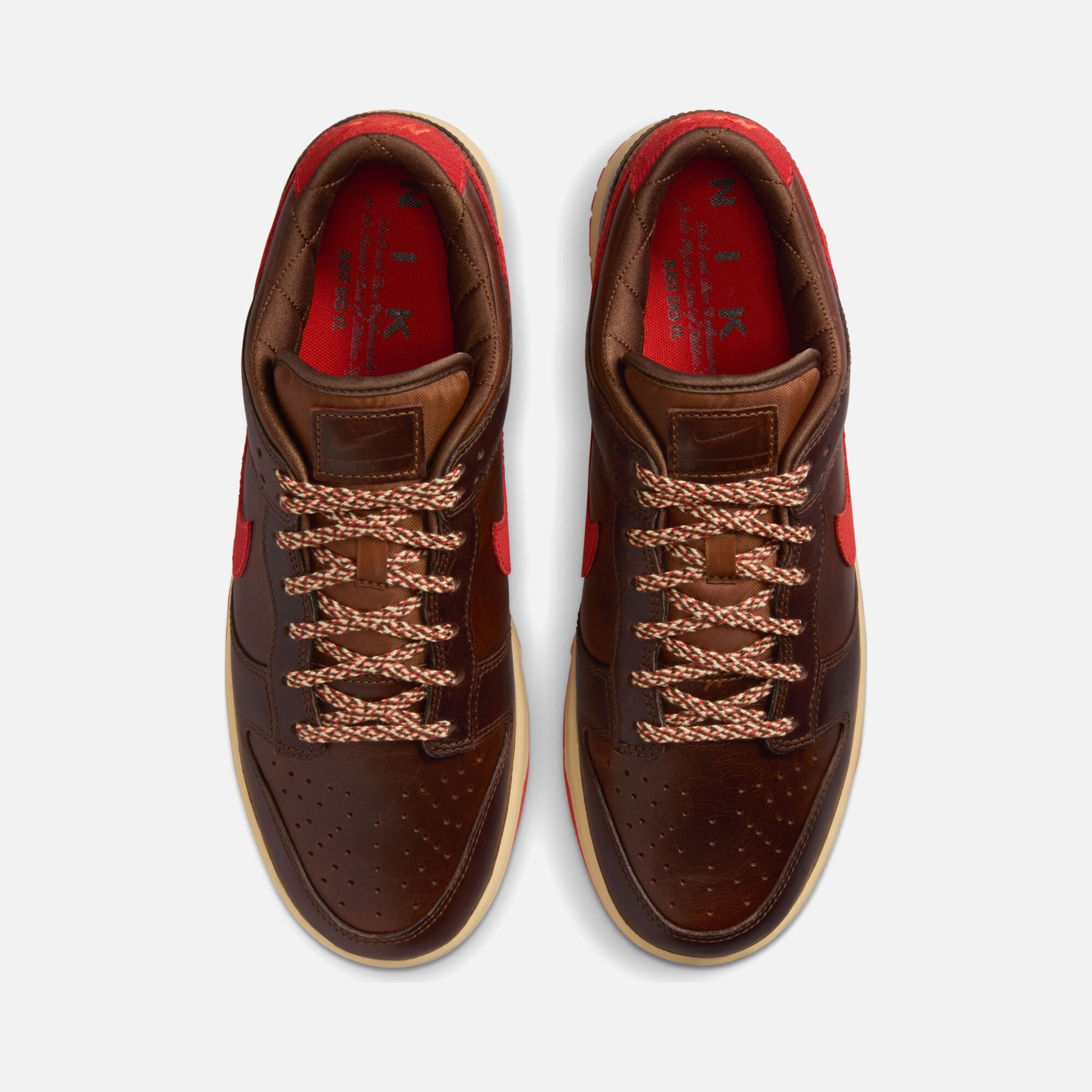 Nike Dunk Low Retro ''Velvet Swoosh Details'' Erkek Spor Ayakkabı